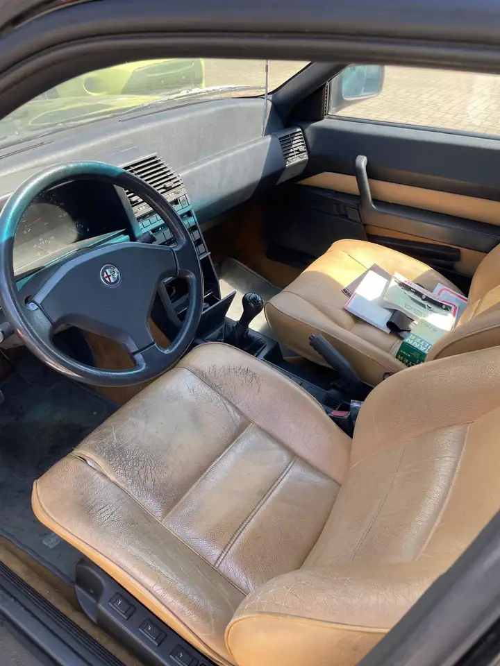 Alfa Romeo 164