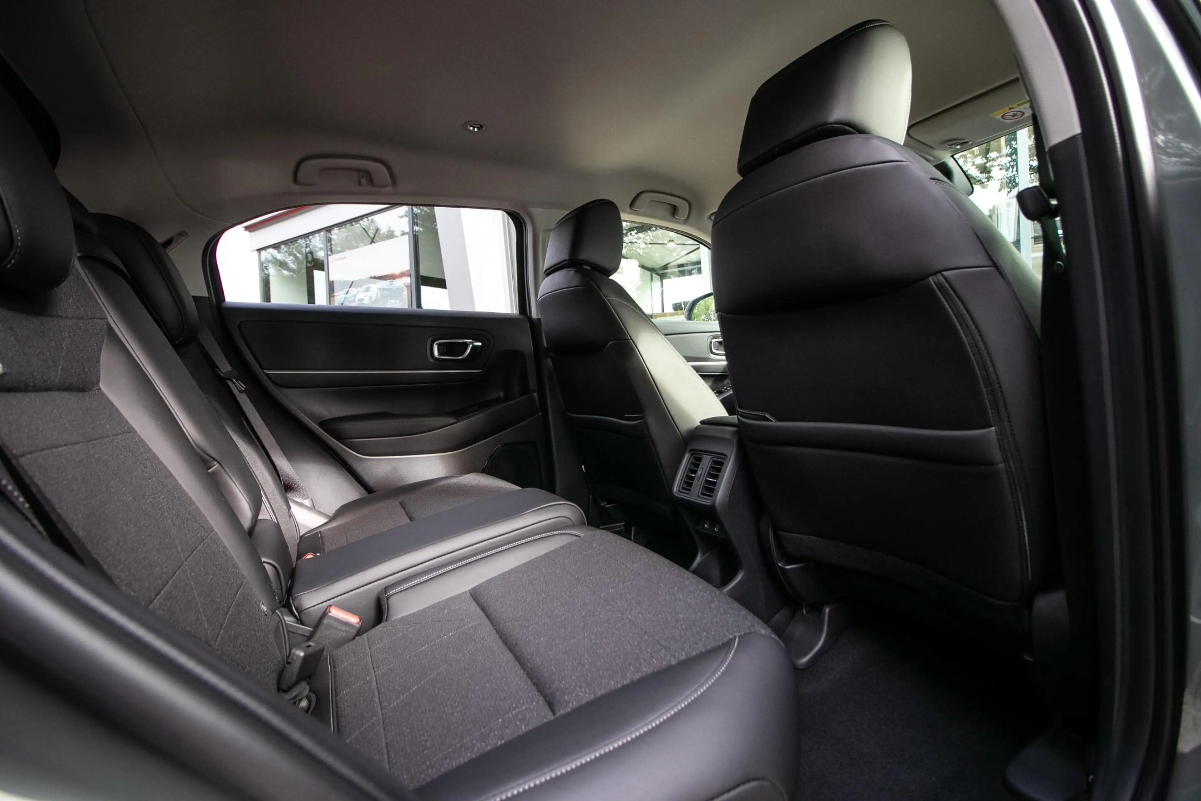 Honda HR-V 1.5 e:HEV Advance — photo 6