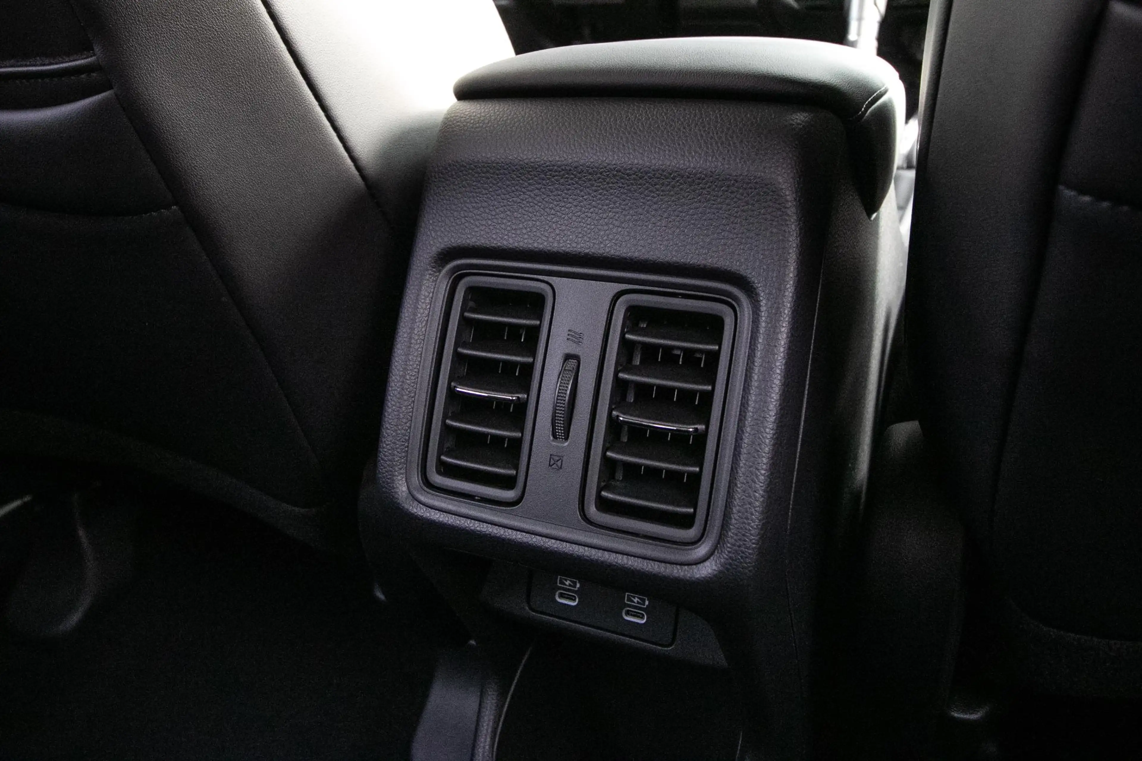 Honda HR-V 1.5 e:HEV Advance — photo 9