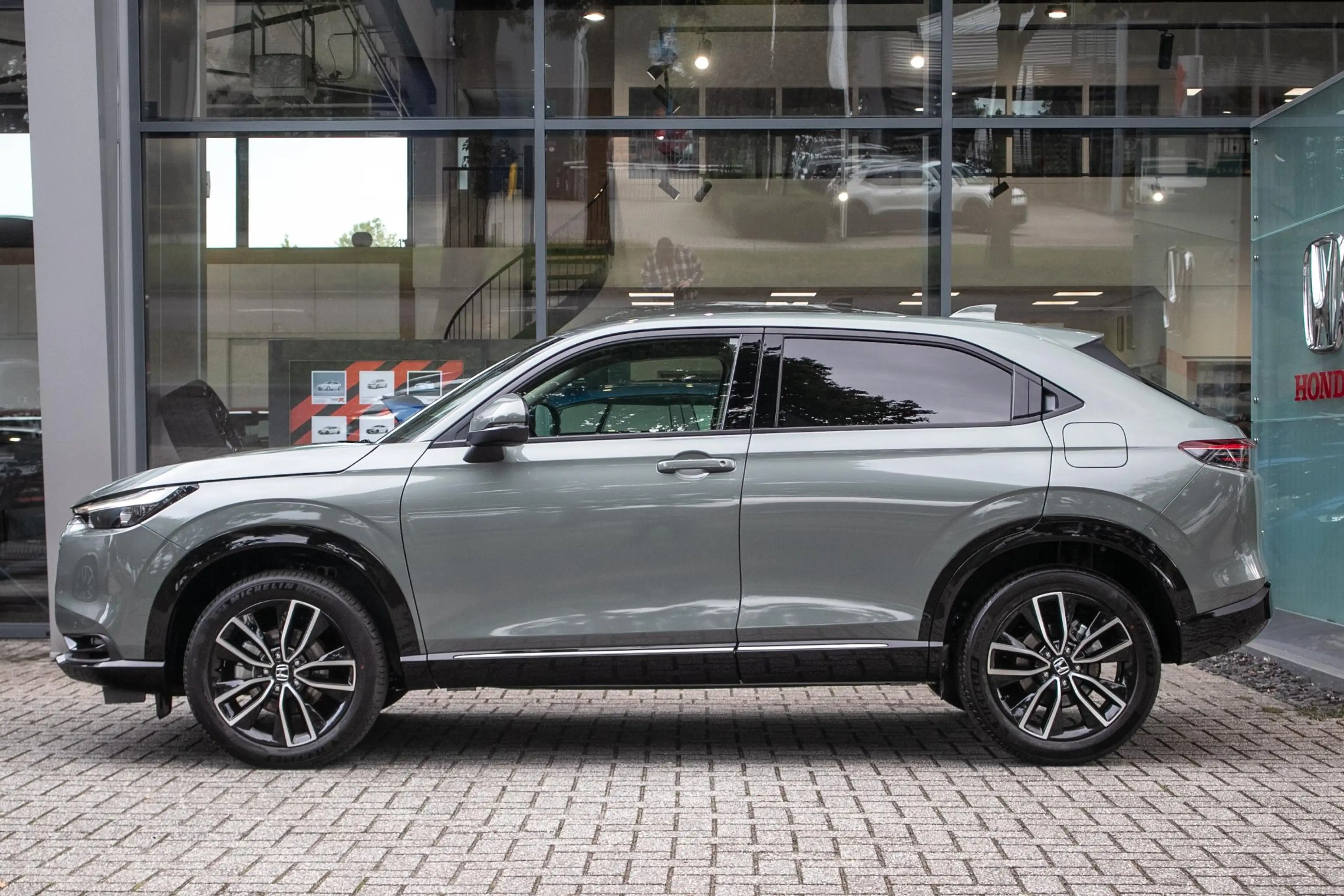 Honda HR-V 1.5 e:HEV Advance — photo 2