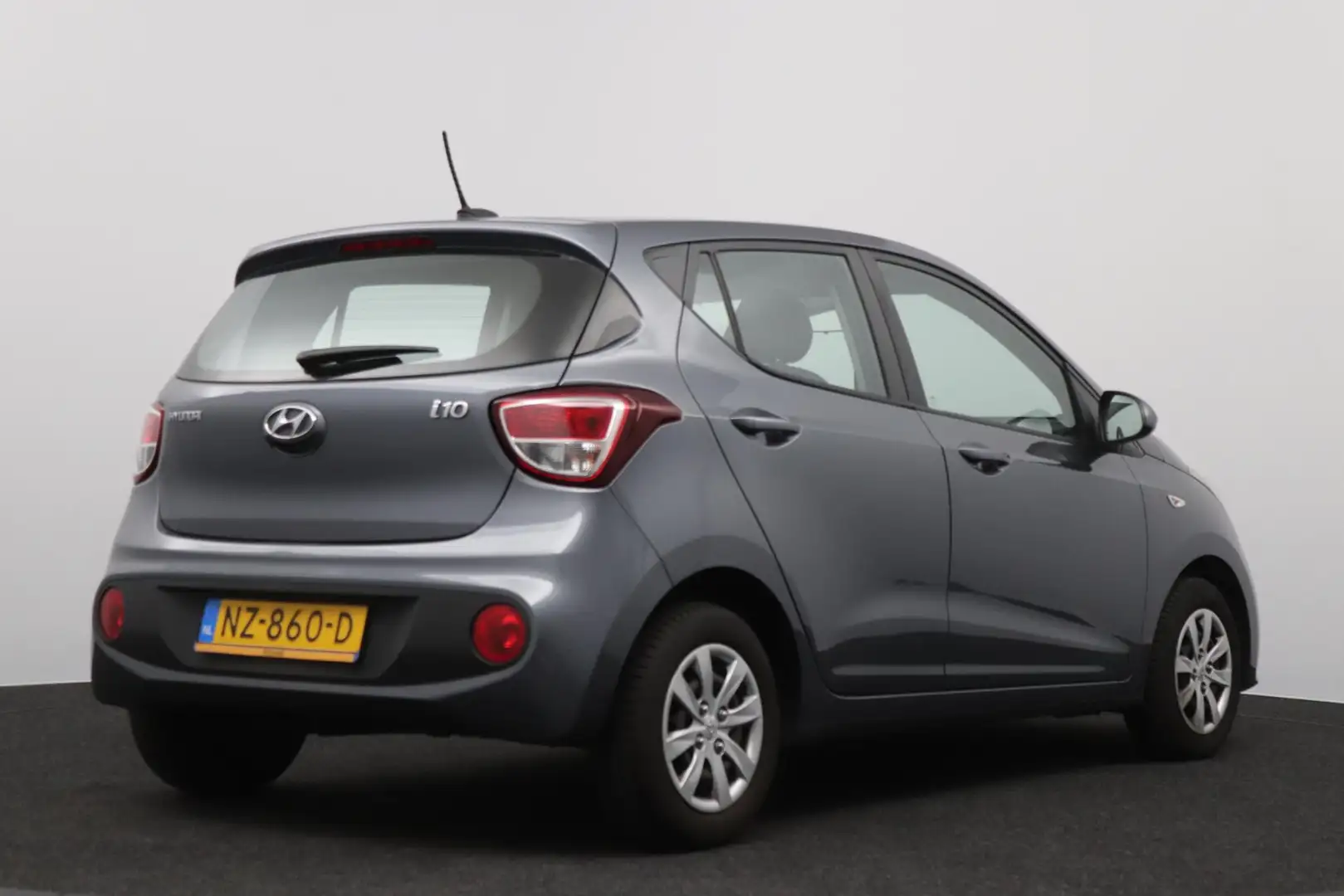 Hyundai i10 1.0i Comfort | Navigatie | Carplay/Android Auto | Grijs - 2