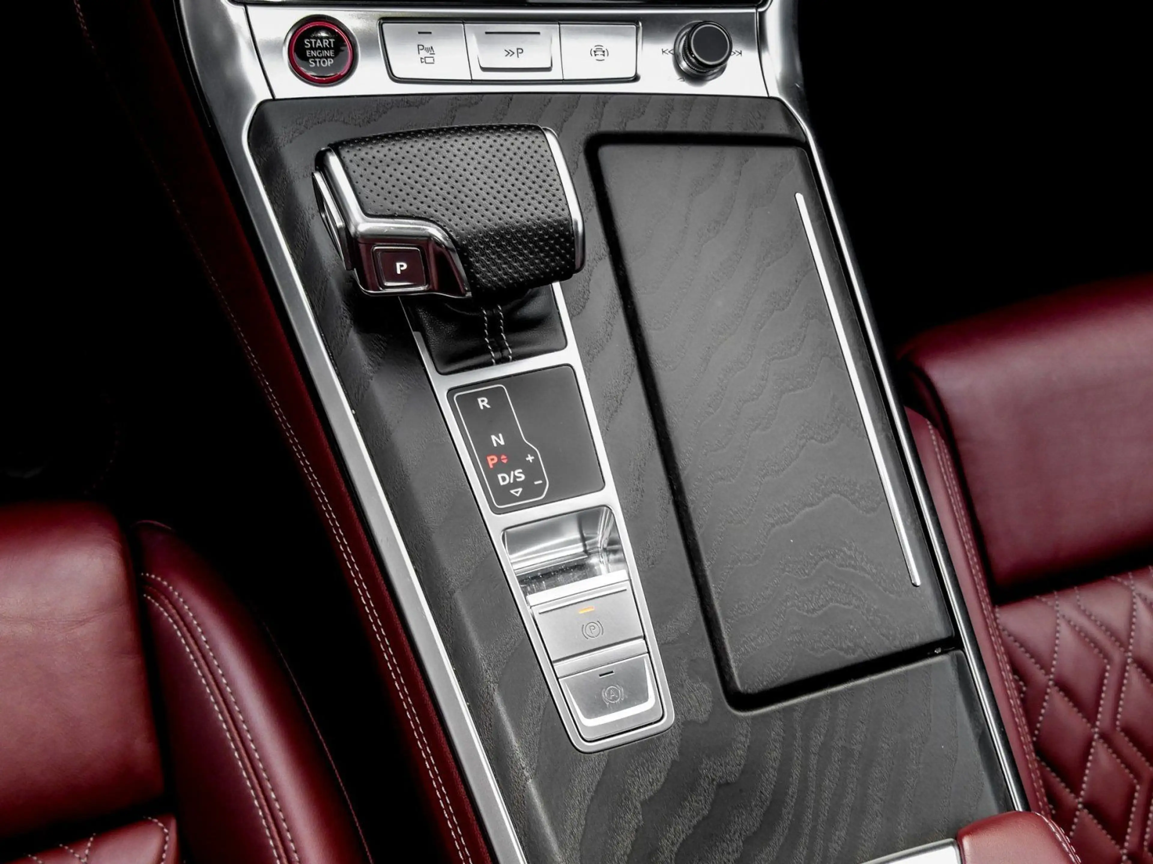 Audi S6 3.0 TDI quattro HUD PANO STHZ MATRIX-LE — photo 10