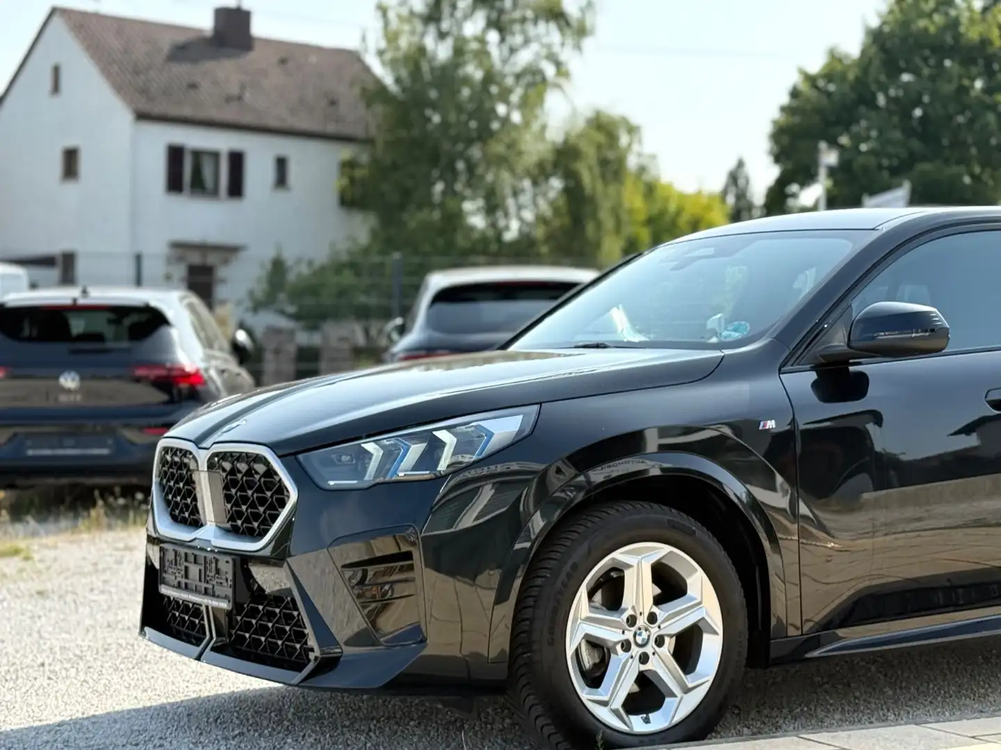 BMW X2 20d M Sport AHK ACC Memory RFK Harman Kardon Schwarz - 2
