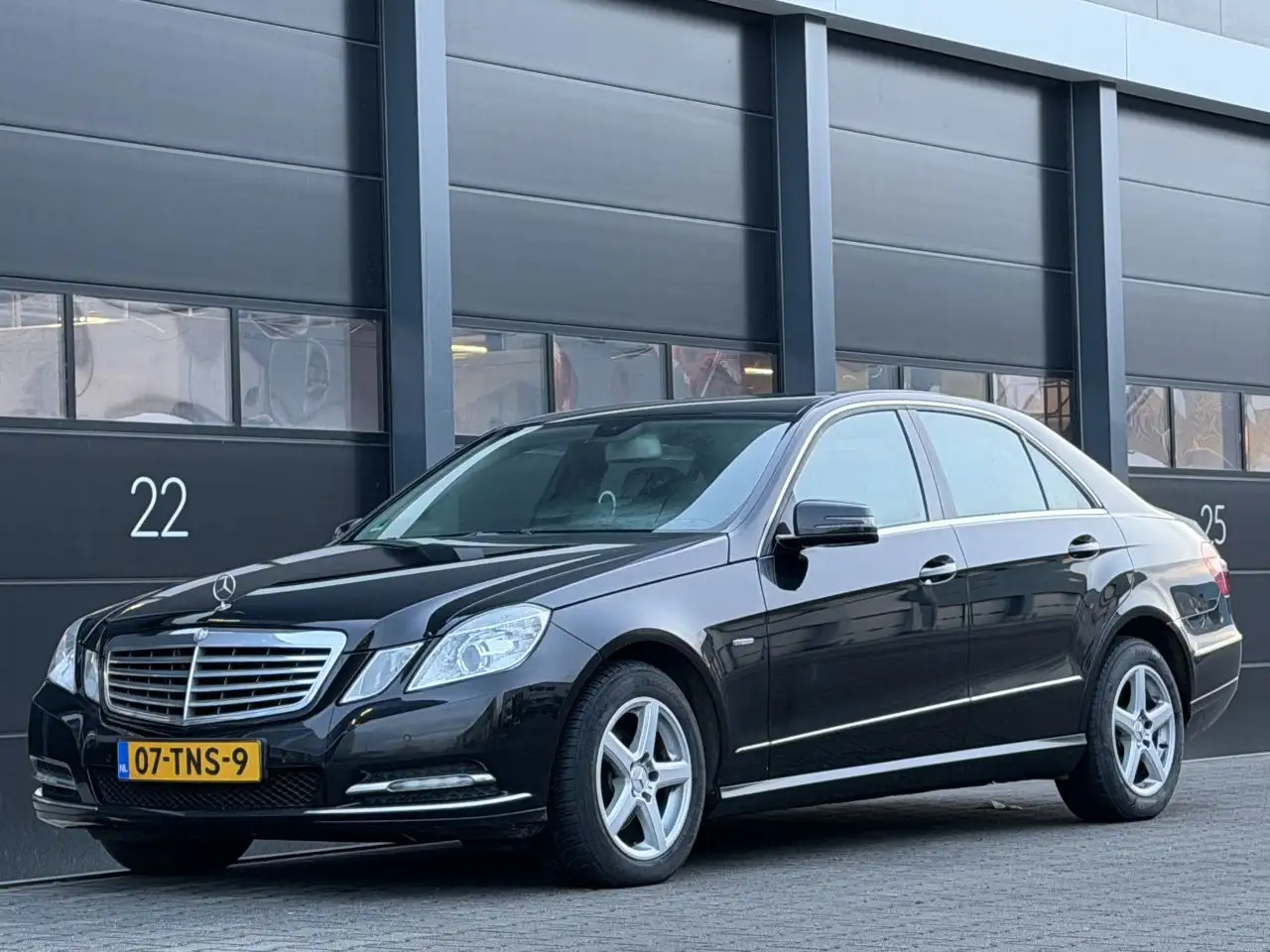 Mercedes-Benz E 220