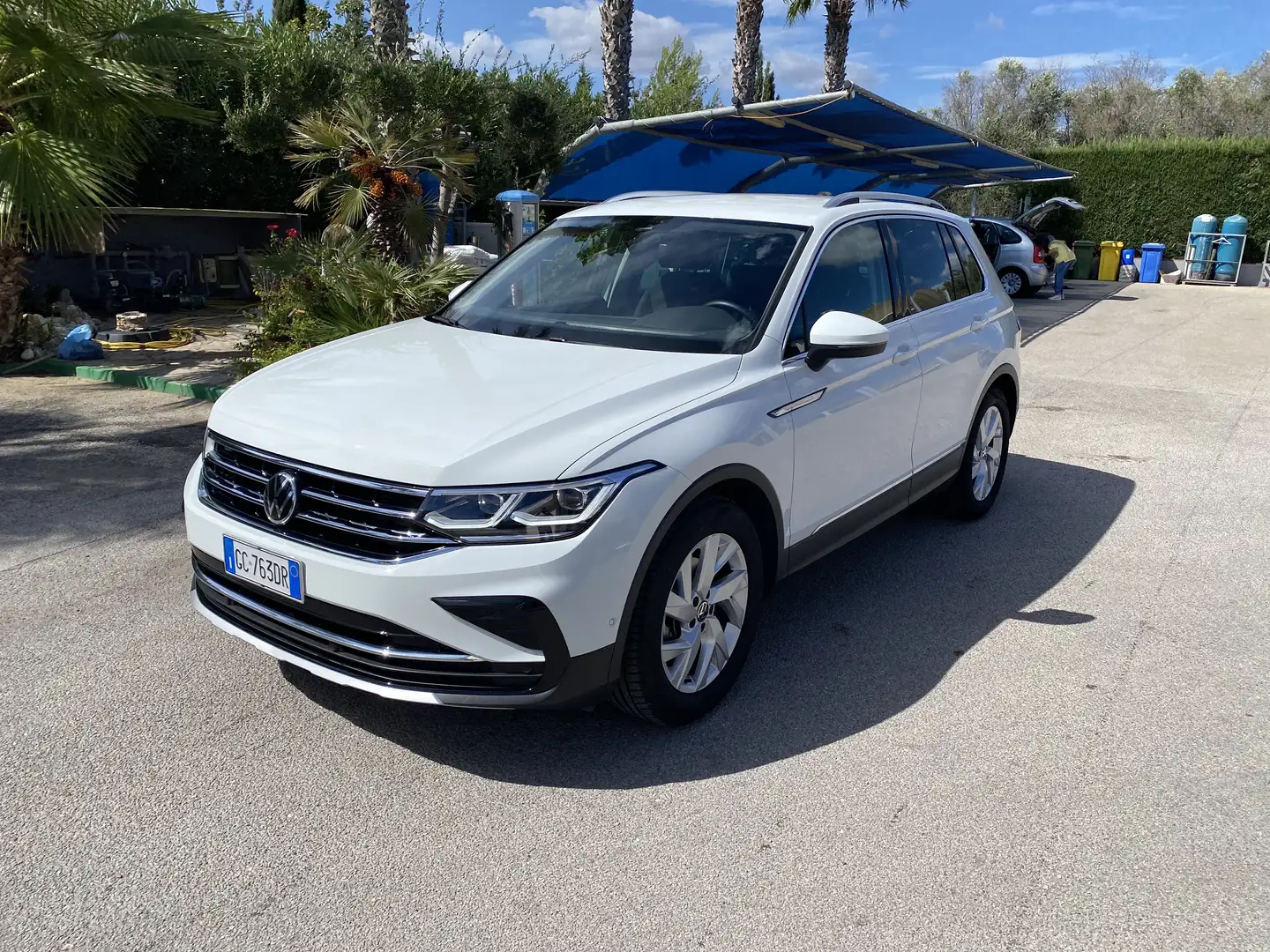 Volkswagen Tiguan 2.0 tdi 150 cv Elegance dsg Bianco - 2