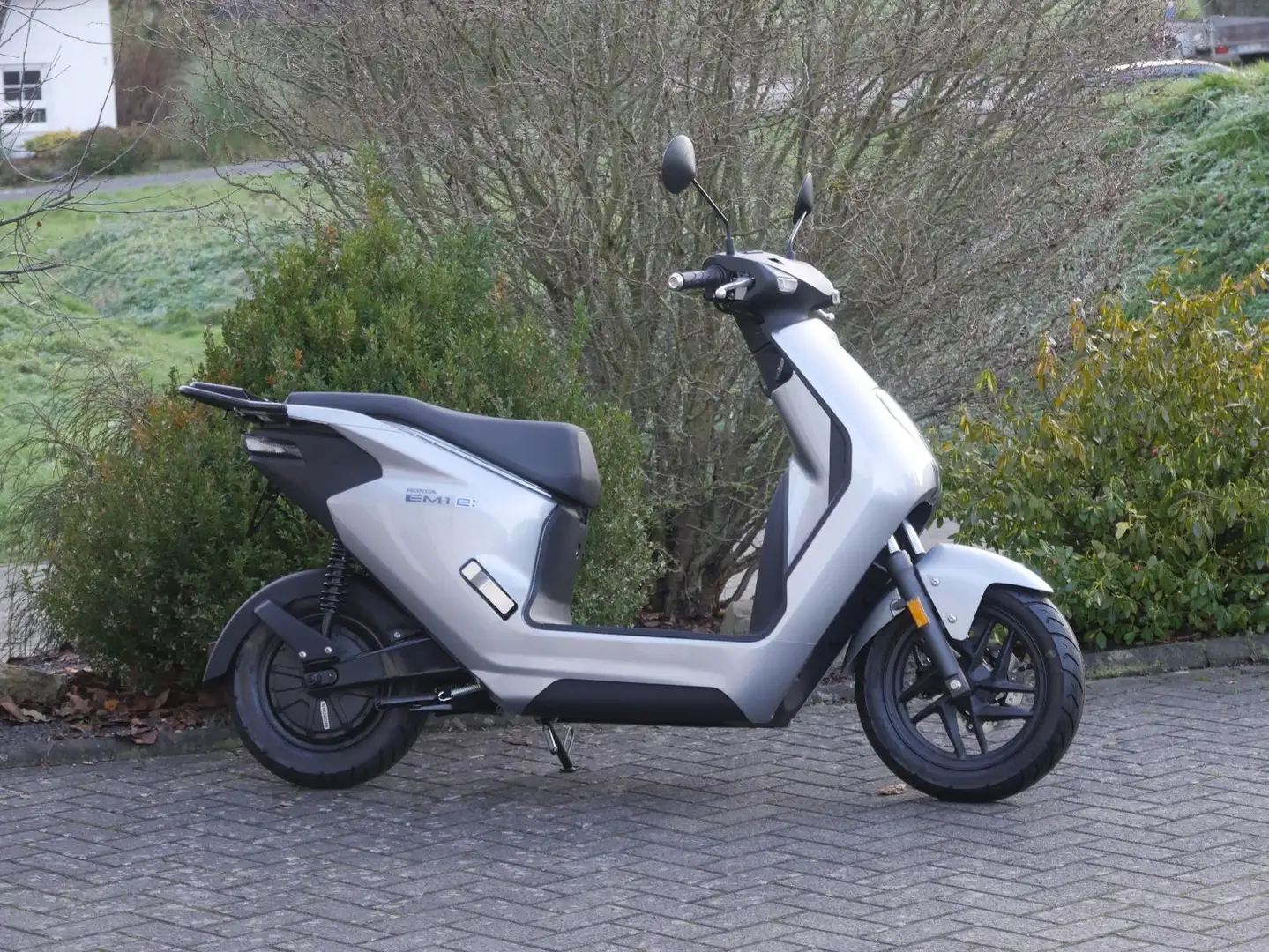 Honda EM1 e Elektro Roller  "endlich eingetroffen" Blanc - 2