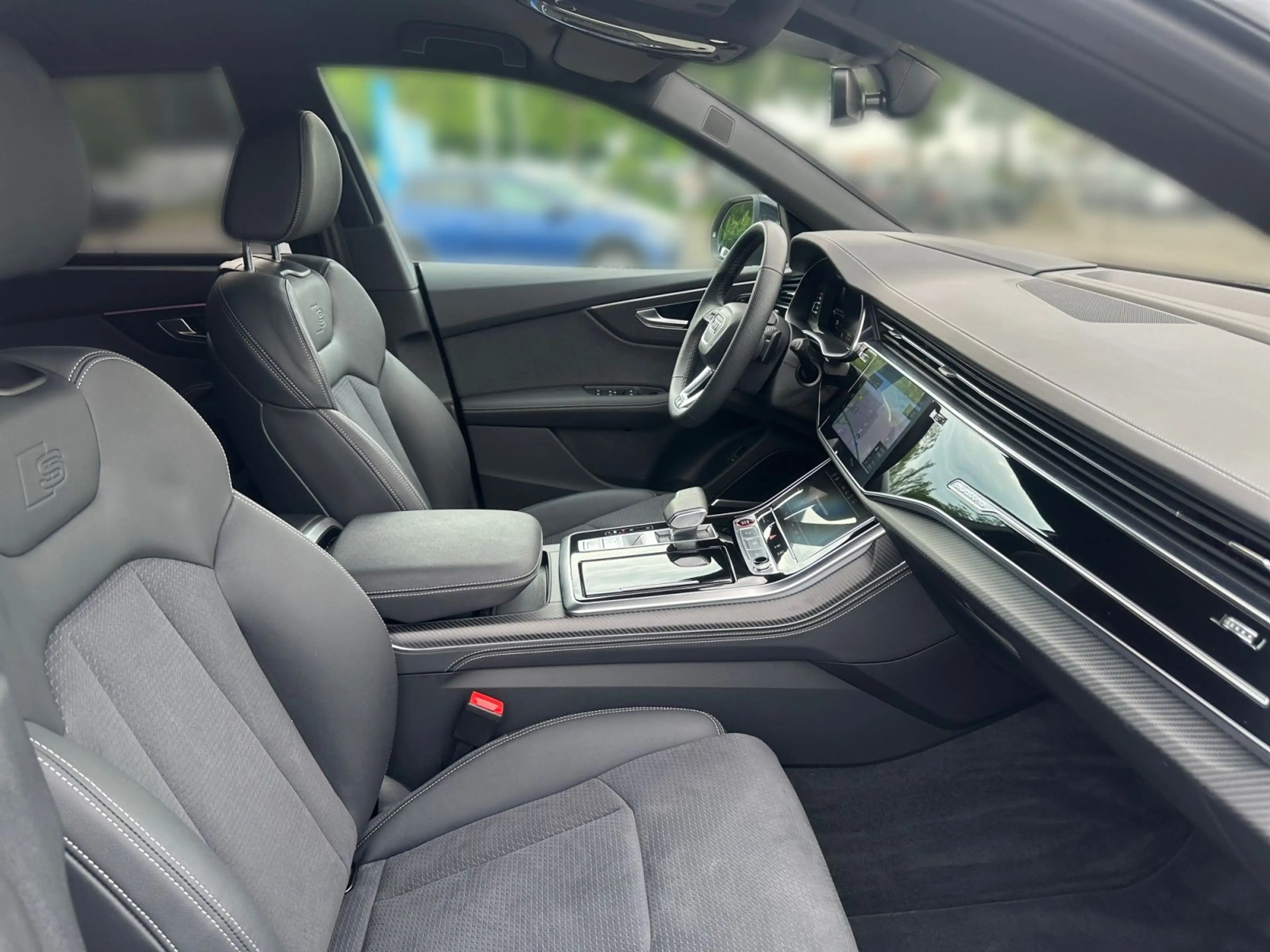 Audi SQ8 SUV TFSI tiptr. HUD HD-Matrix Laser Nachtsic — photo 10