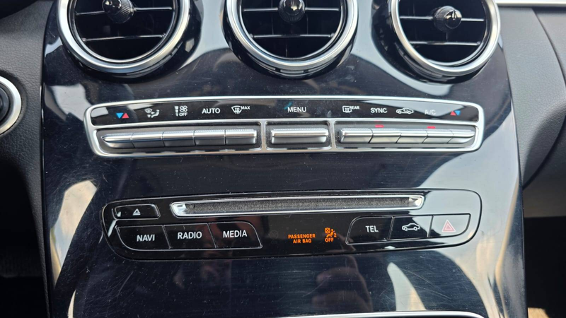 Mercedes-Benz C 180 Automaat Airco CruiseC ParkeerS Sedan 5 Deurs * — photo 11