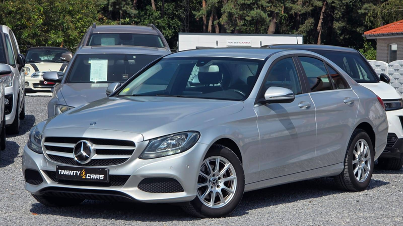 Mercedes-Benz C 180 Automaat Airco CruiseC ParkeerS Sedan 5 Deurs *
