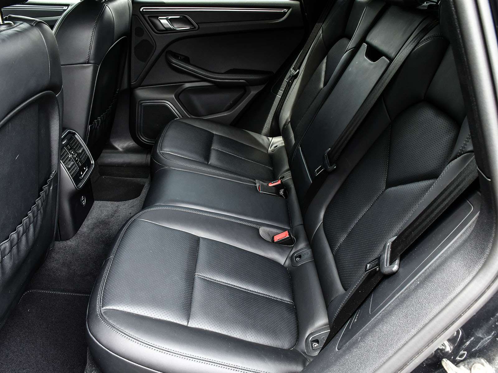 2023 Porsche Macan AWD | LEATHER | LOW KM | NO ACCIDENT | CERTFIED thumb 15