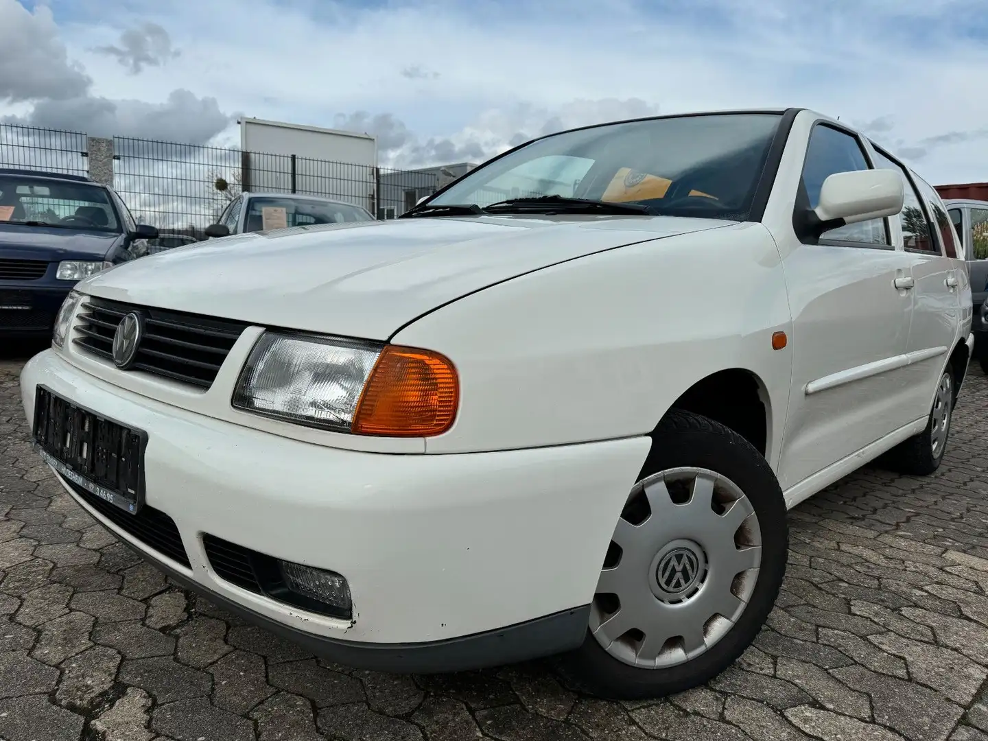 Volkswagen Polo 1.6  Variant Comfortline,Klima Weiß - 1