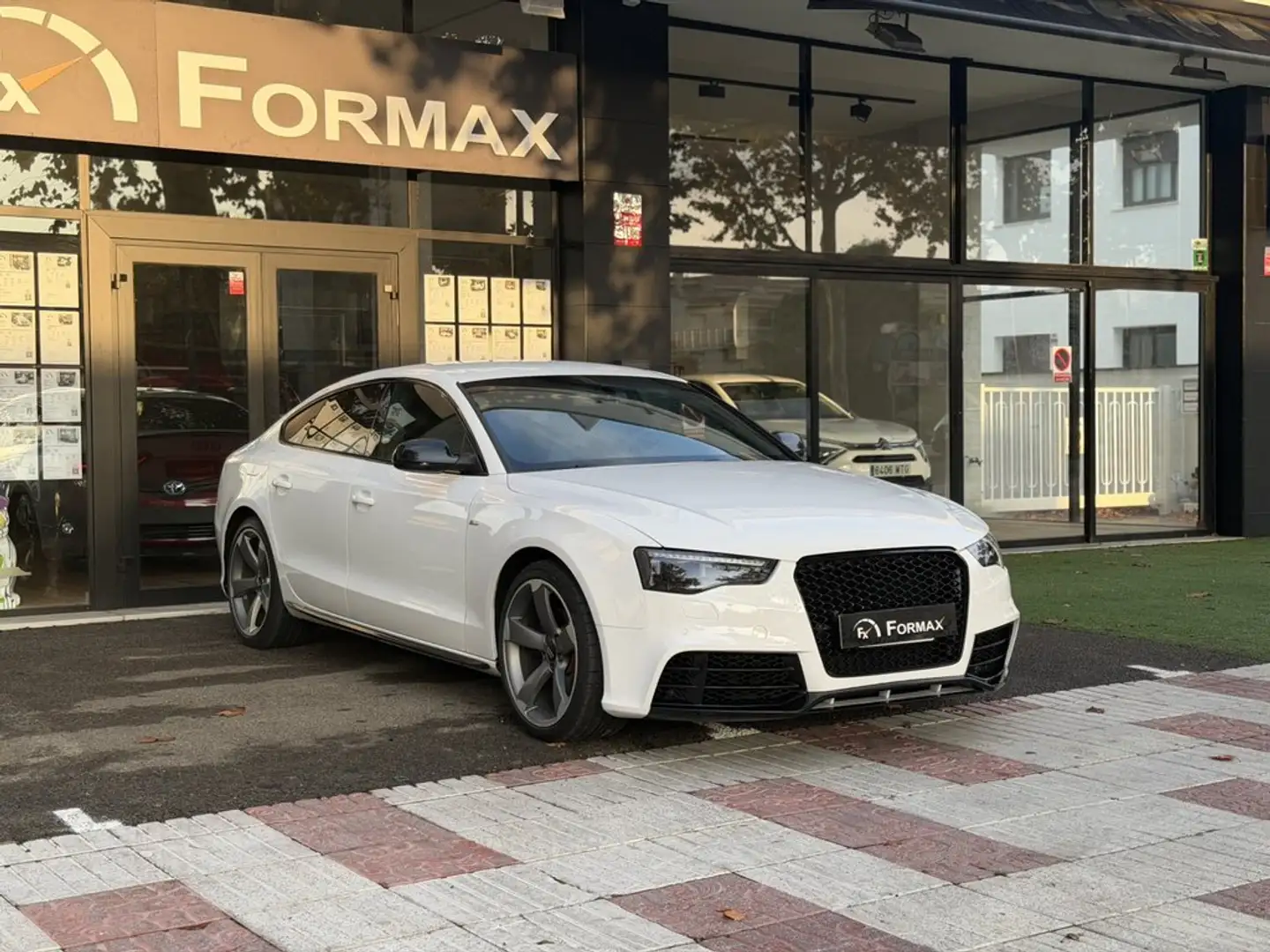Audi A5 Sportback 2.0 TDI clean 190CV S line ed Blanco - 2