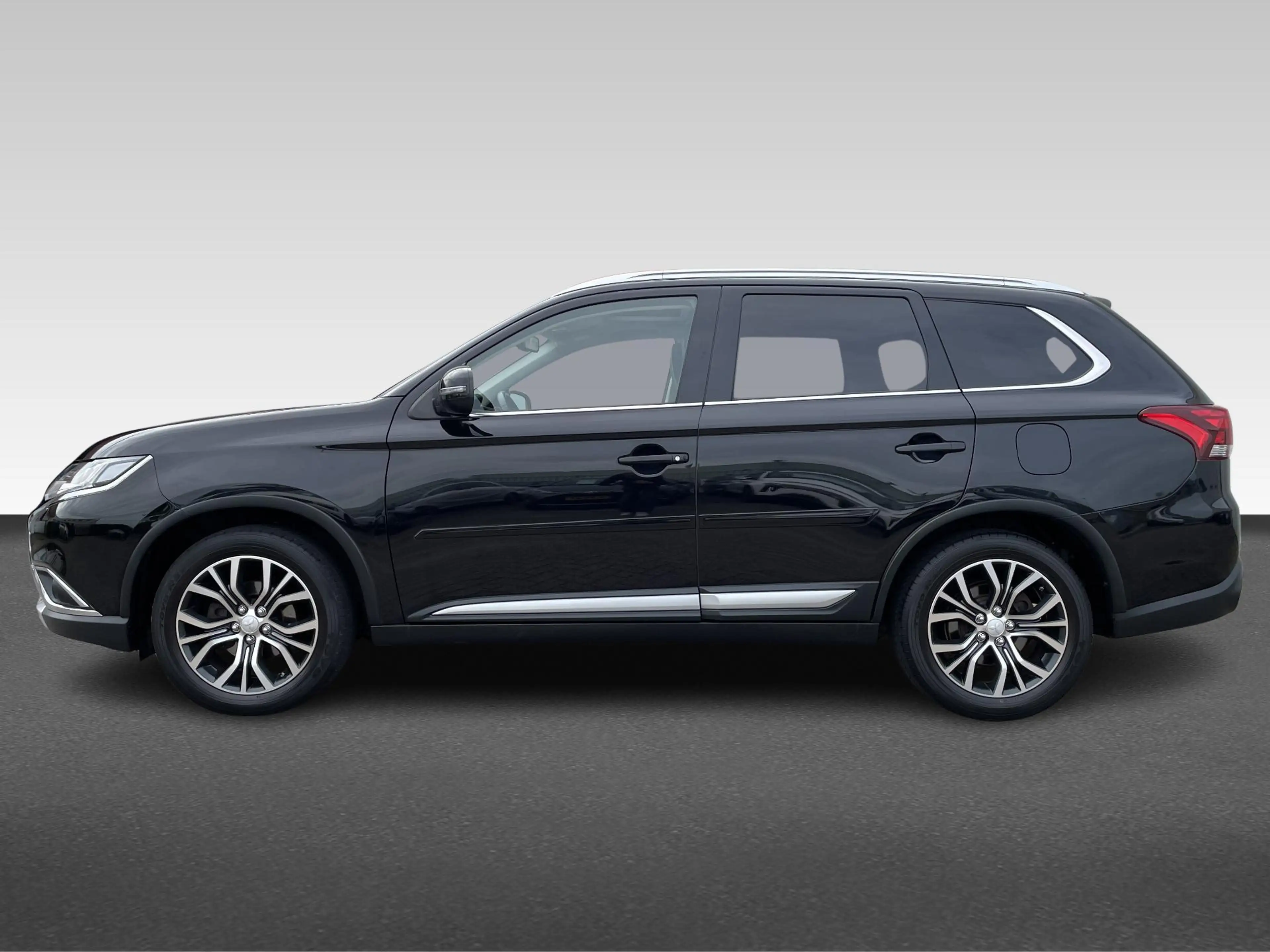 Mitsubishi Outlander 2.0 Instyle 7-persoons | Achteruitrijcamera | Best — photo 2