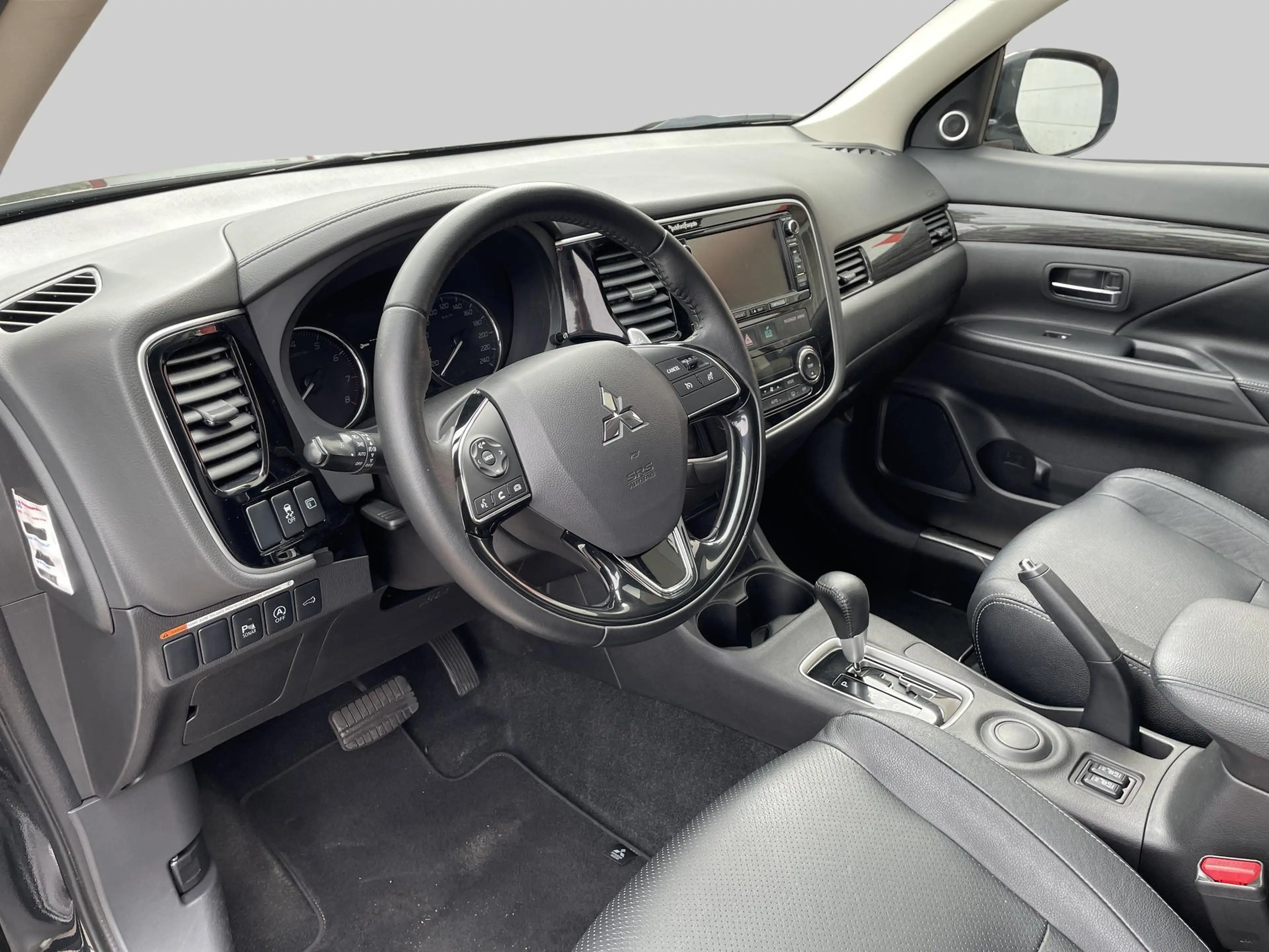 Mitsubishi Outlander 2.0 Instyle 7-persoons | Achteruitrijcamera | Best — photo 4