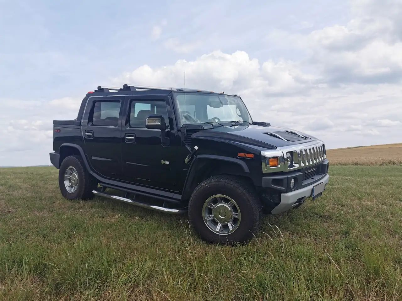 HUMMER H2
