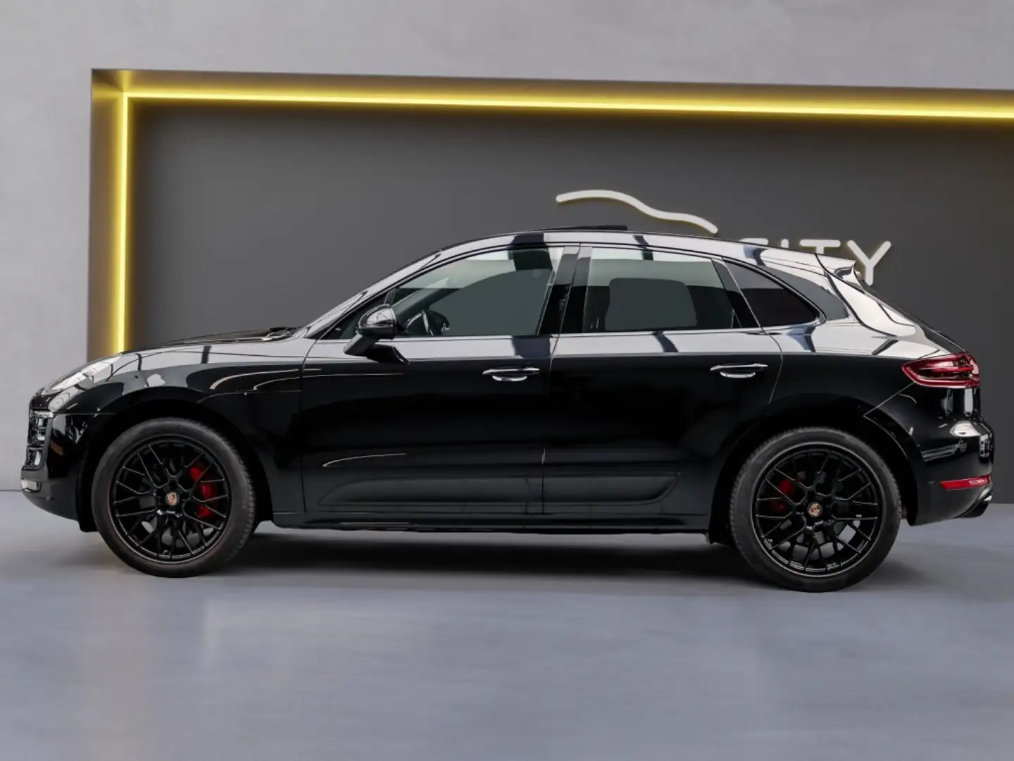 Porsche Macan 3.0 GTS Pano l Sportchrono l Memory Seats l VOL OP Noir - 2