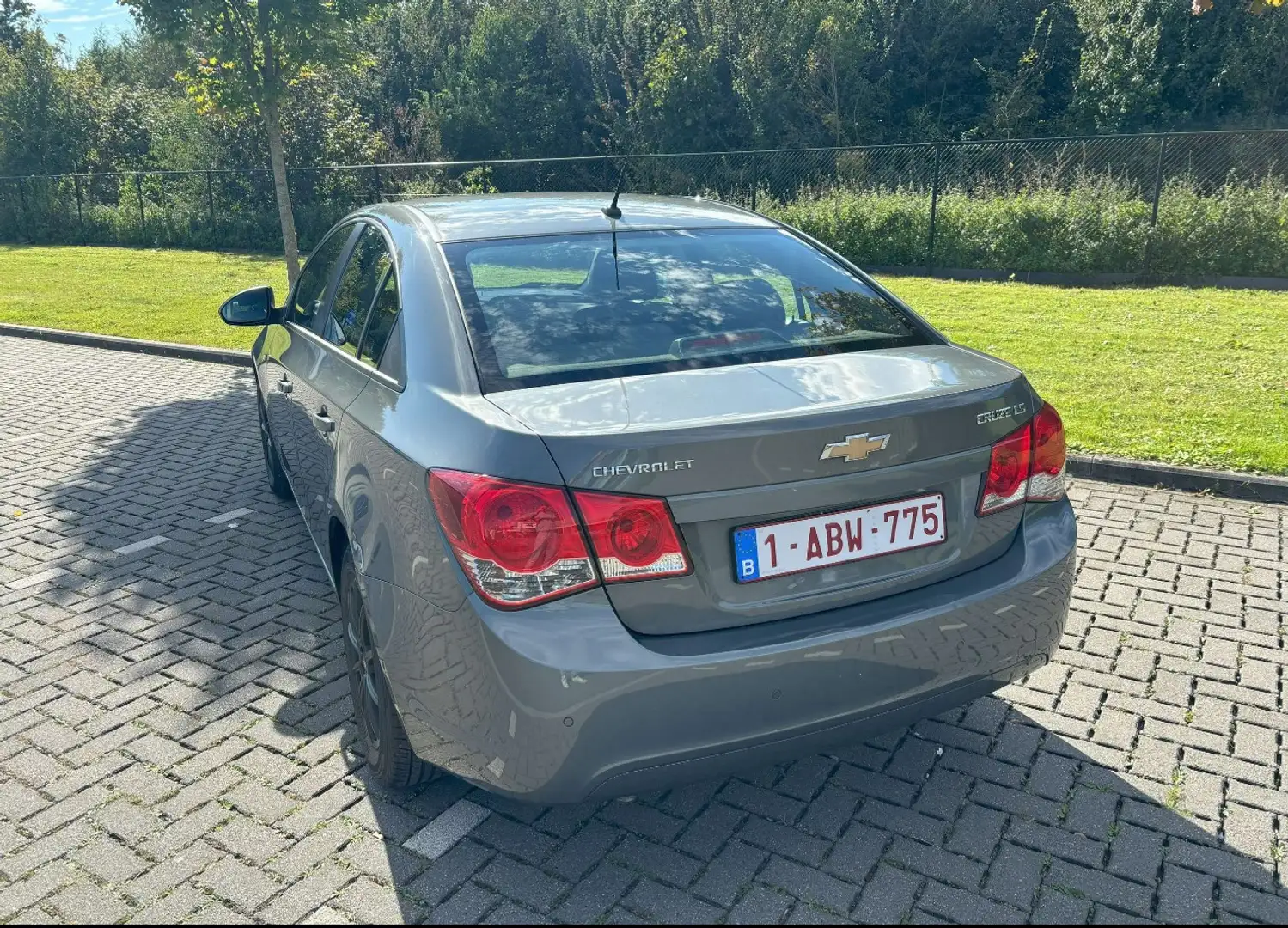 Chevrolet Cruze 1.6 LS - 2