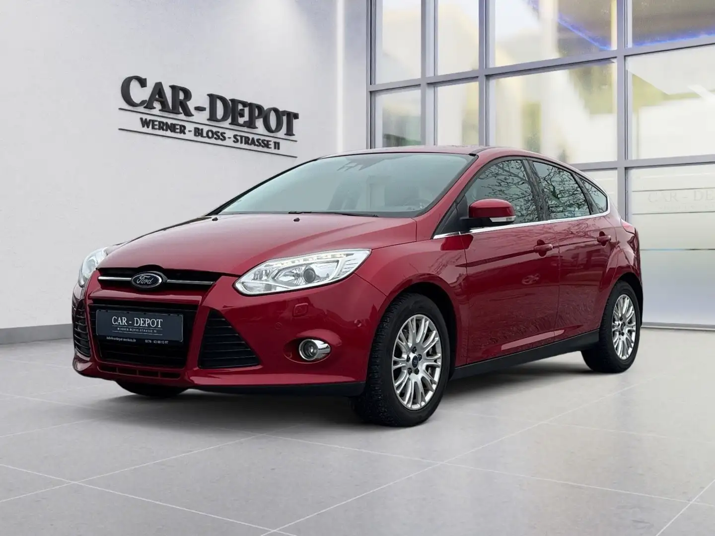 Ford Focus Lim. Titanium*KLIMAAUT*SHZ*PDC*180PS*BLUET Rot - 1