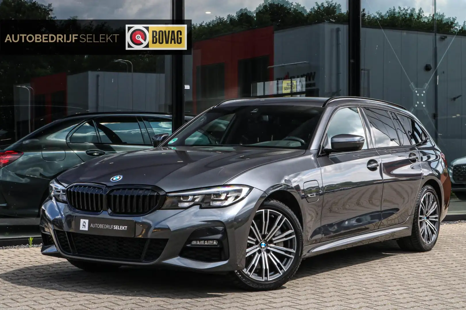 BMW 330 3-serie Touring 330e - M-SPORT - CARPLAY - SFEERVE Gris - 1