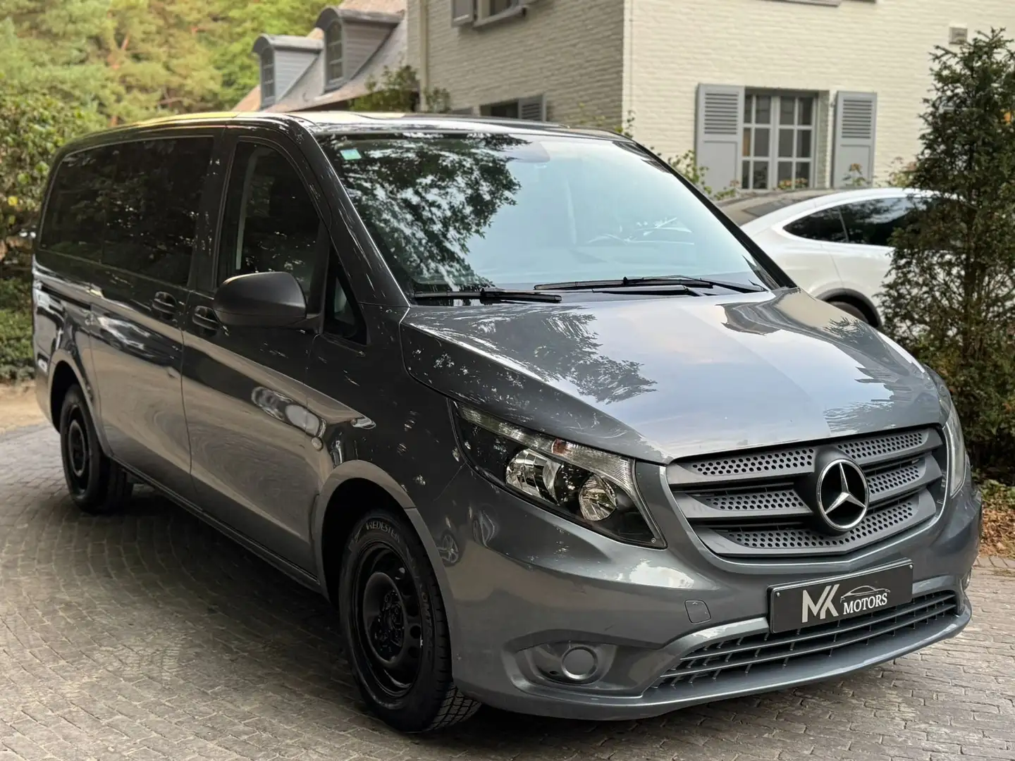Mercedes-Benz Vito 111CDI BlueTEC/ 5pl/ Camera/Navi/Leder ! Gris - 1