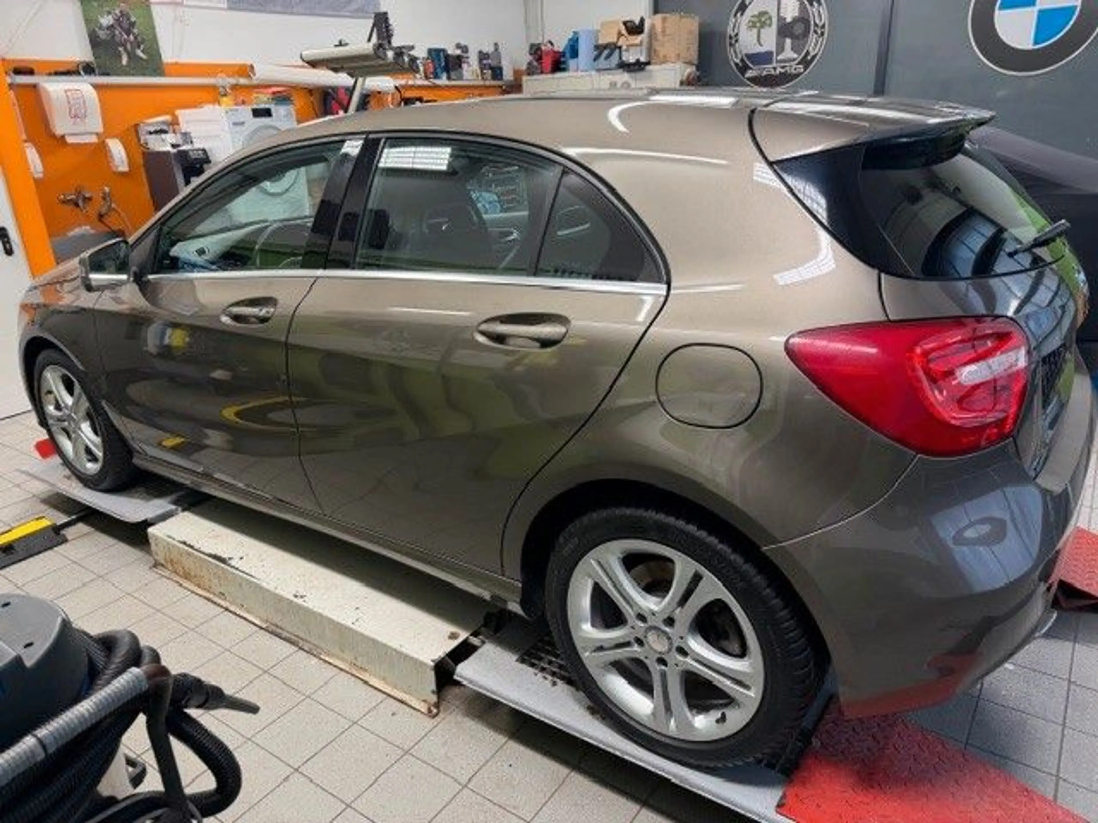 Mercedes-Benz A 220 CDI/d Leder/Exklusiv/BlueEfficiency/1Hand — photo 11