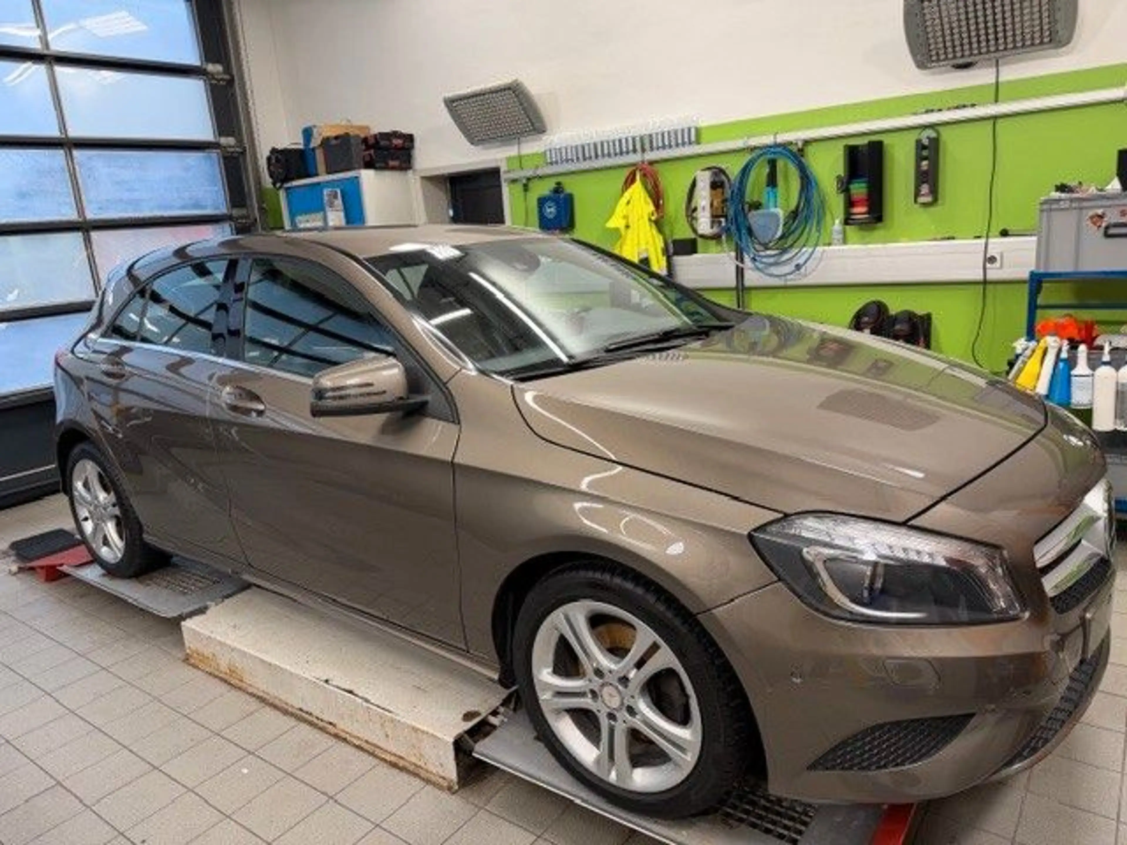 Mercedes-Benz A 220 CDI/d Leder/Exklusiv/BlueEfficiency/1Hand — photo 4