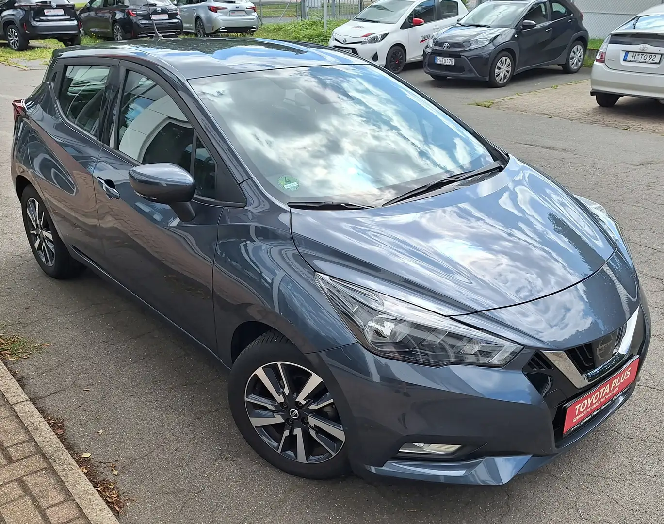 Nissan Micra N-Way + Ganzjahresreifen + 12 Monate Garantie Gris - 2