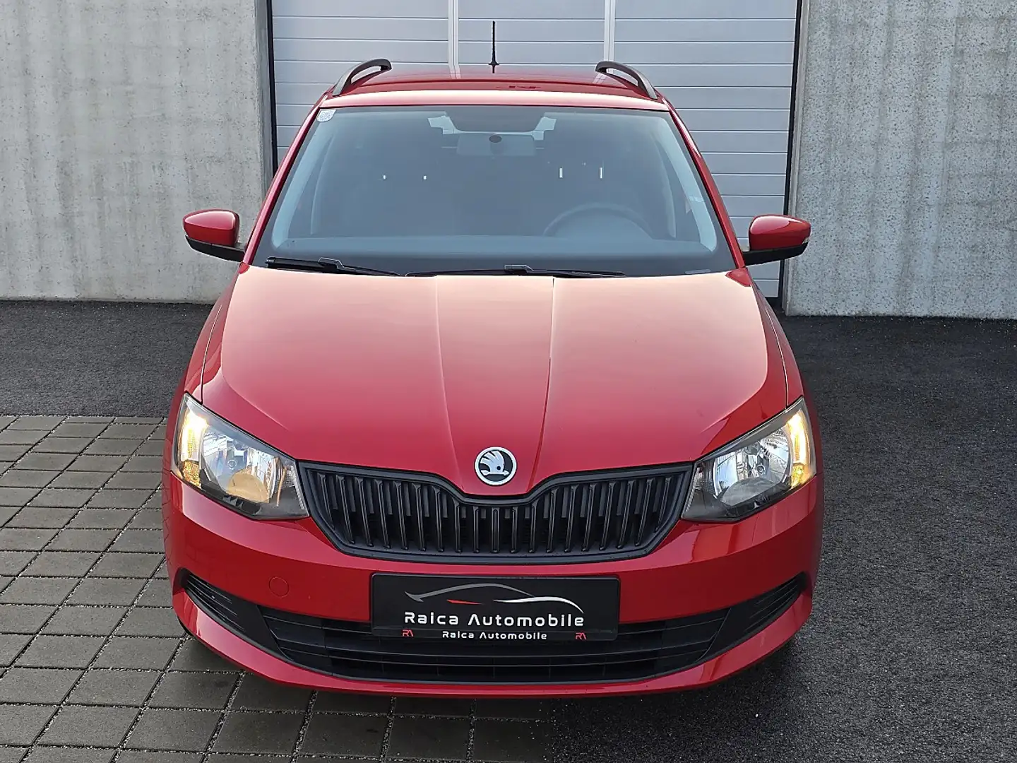 Skoda Fabia Combi *1.Besitz *Pickerl NEU *Sitzheizung *AHK Rot - 2