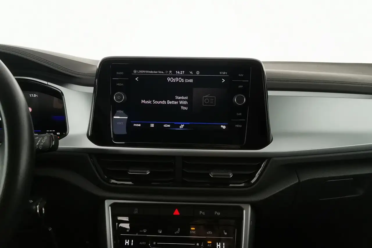 Volkswagen T-Roc 1.0 TSI Life Navi|SHZG|CarPlay|ParkAs|LED LED Navi 12