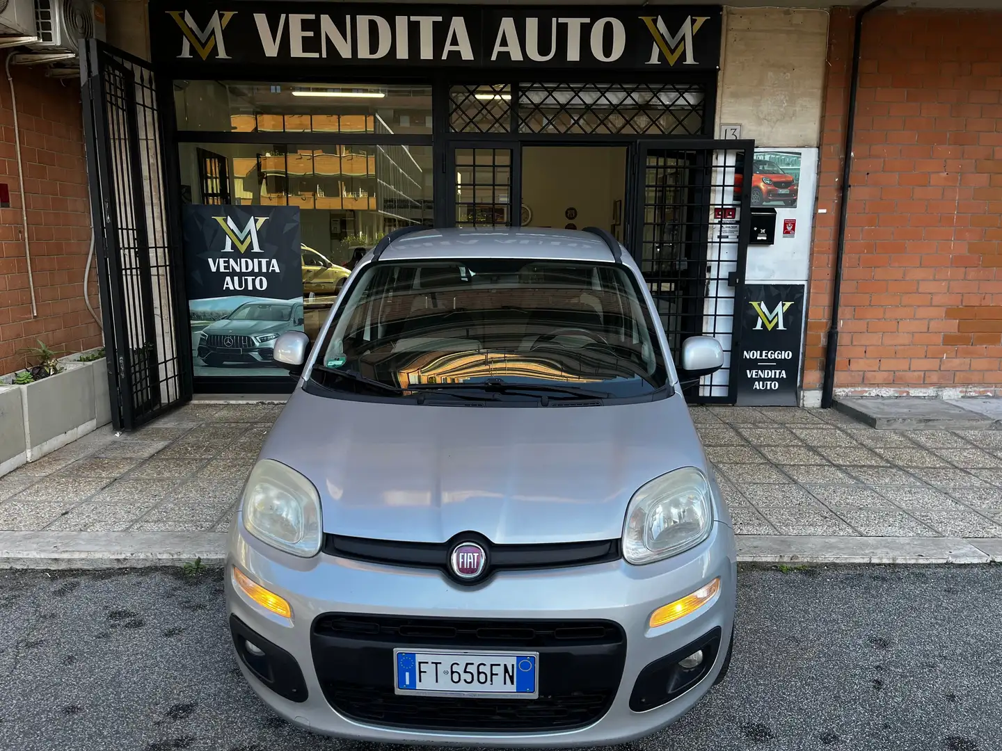 Fiat Panda Panda III 2012 1.2 Lounge 69cv Grigio - 1