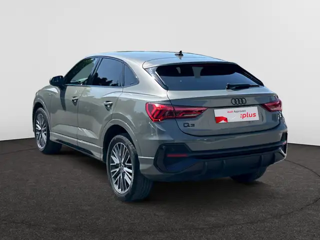Audi Q3 view 2