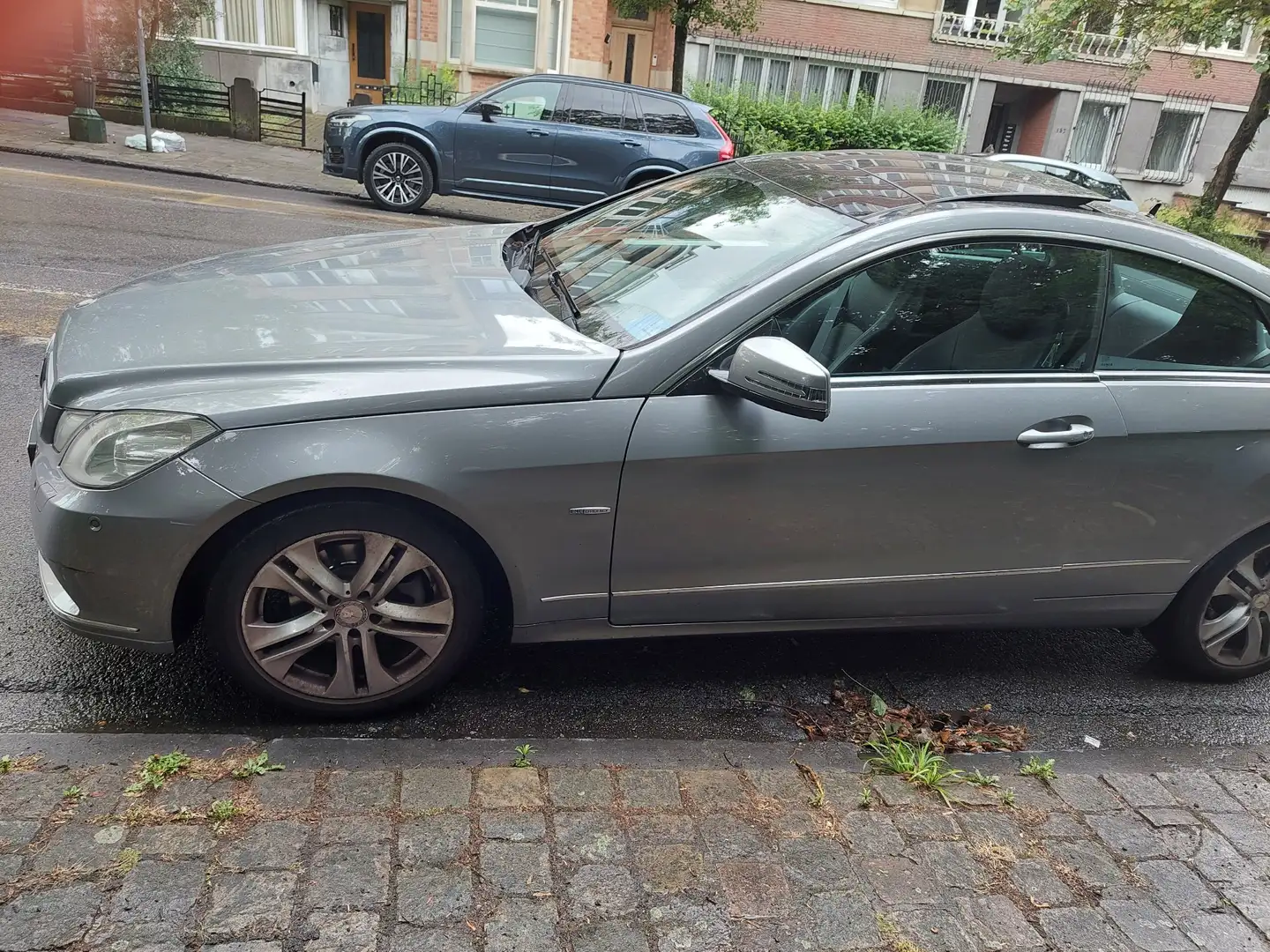 Mercedes-Benz E 200 COUPE CGI BE Elegance - 2