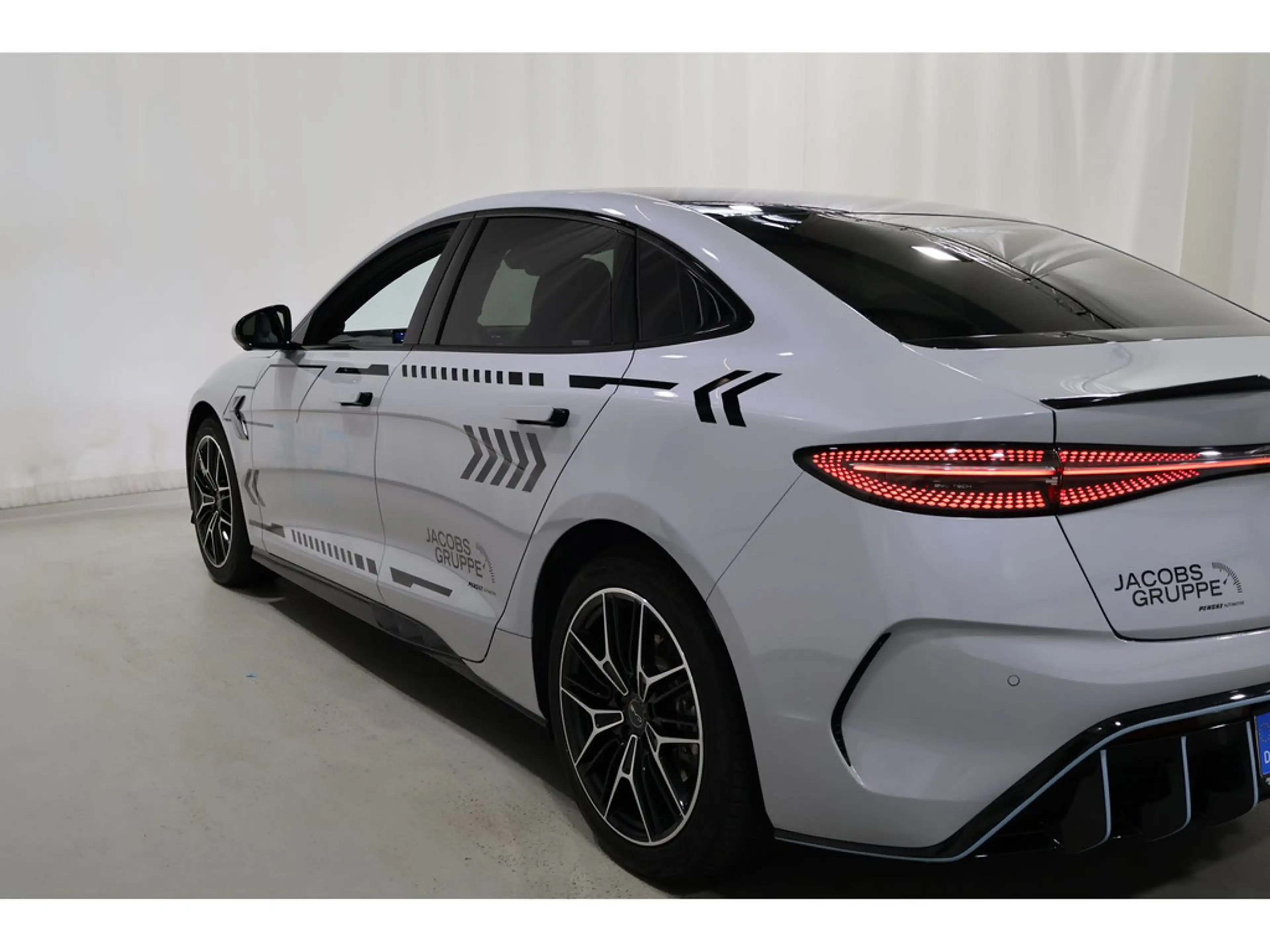 BYD Seal Excellence 2026 — photo 13