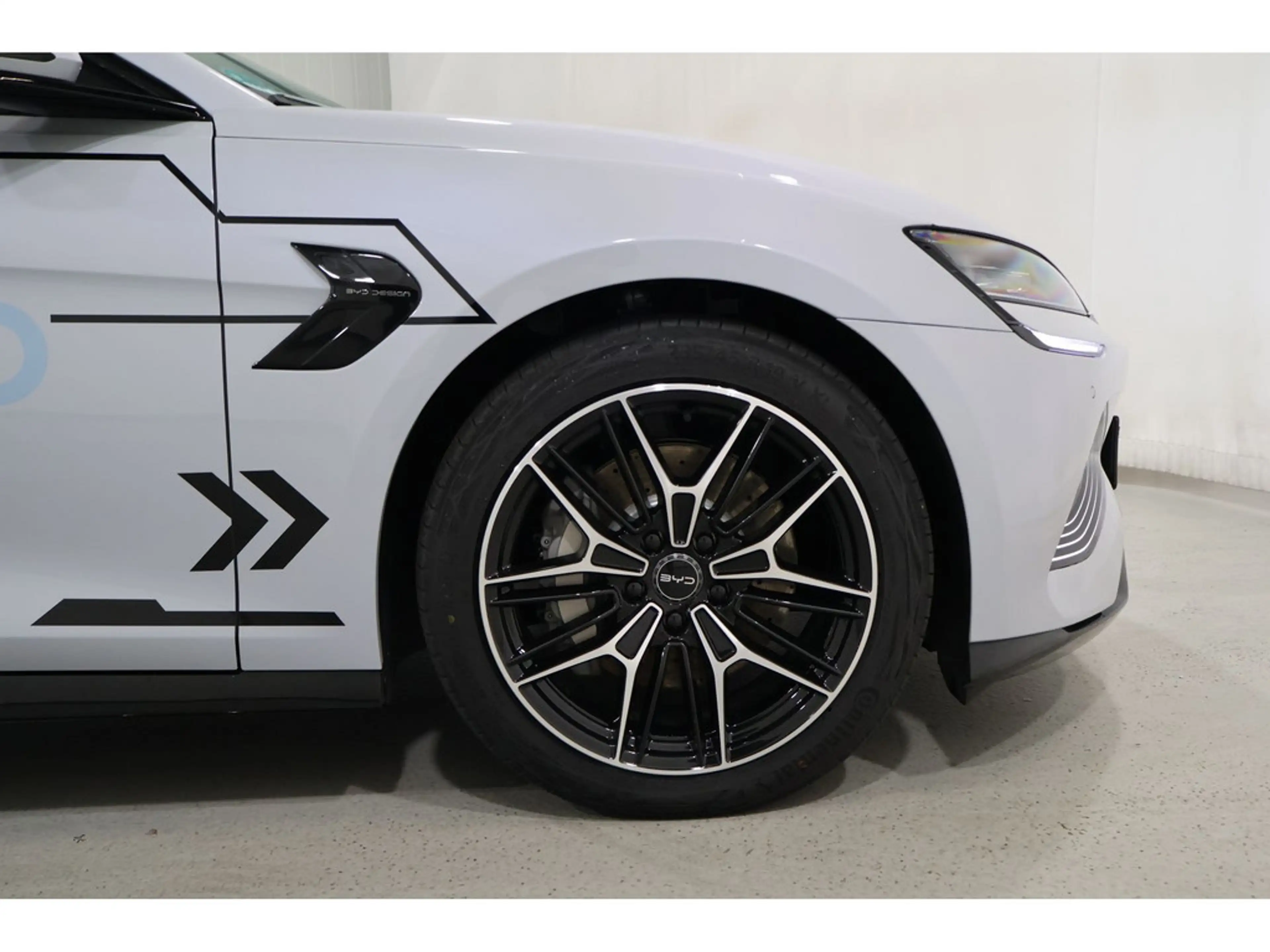 BYD Seal Excellence 2026 — photo 5