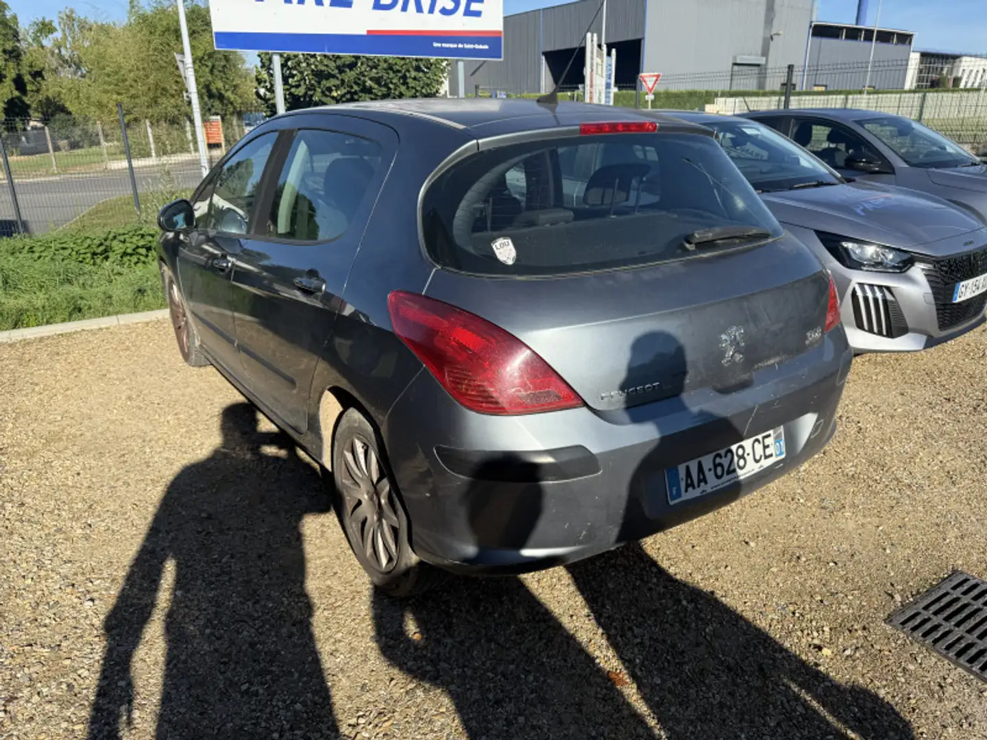 Peugeot 308 1.6 HDI90 NAVTEQ FAP 5P Gris - 2