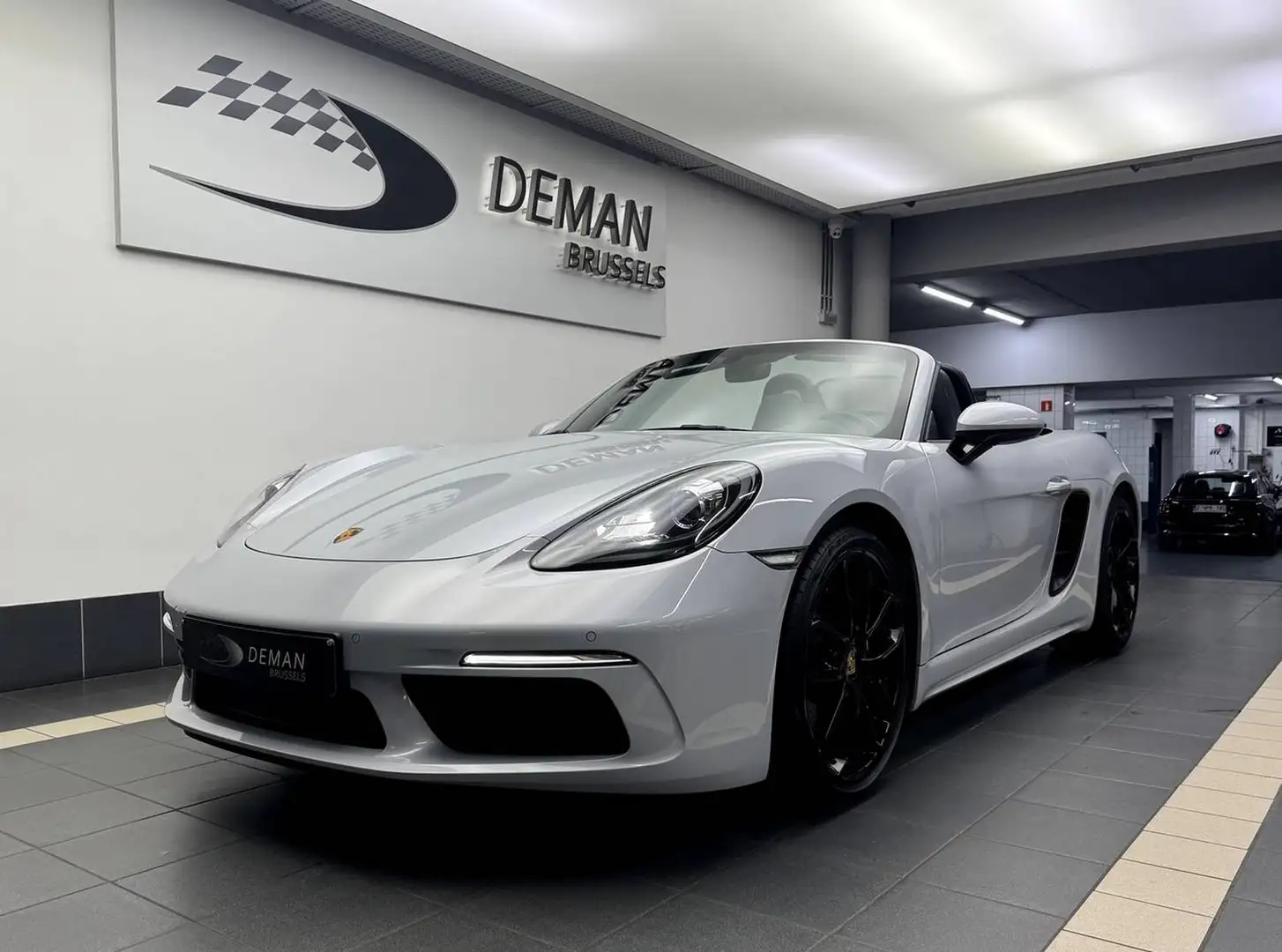 Porsche 718 Boxster Style Edition * PDK * Chrono * PASM * Capteur d'angle mort * Apple CarPlay Grau - 1
