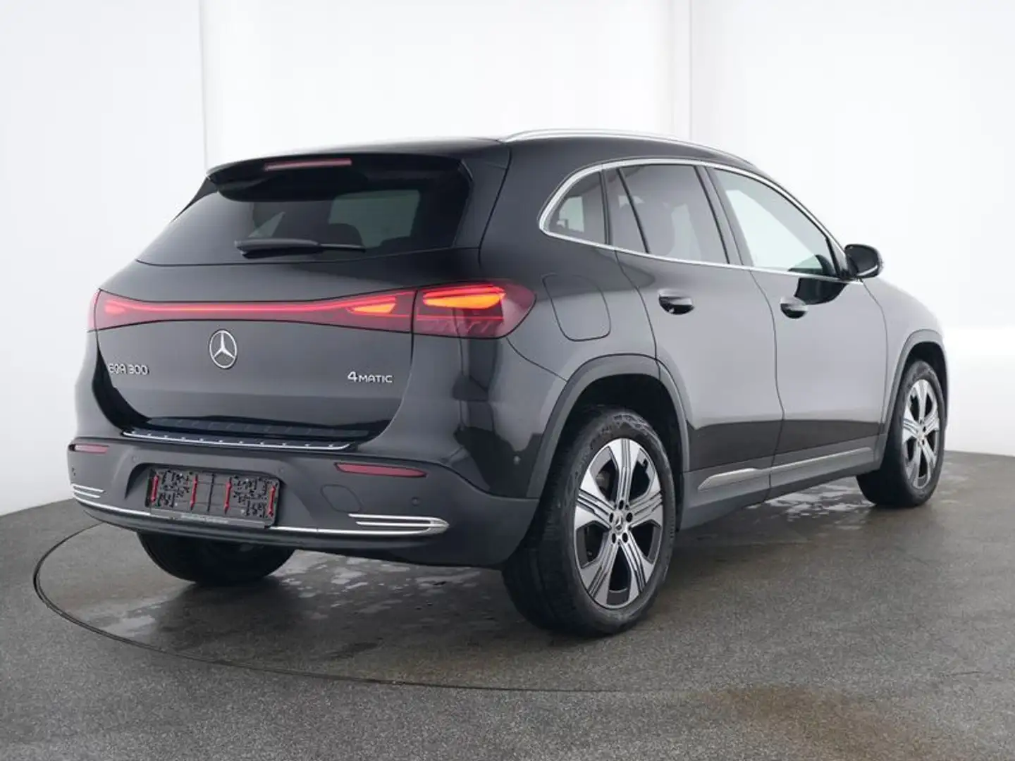 Mercedes-Benz EQA 300 4MATIC Progressive Advanced AHK ACC AHK Schwarz - 2