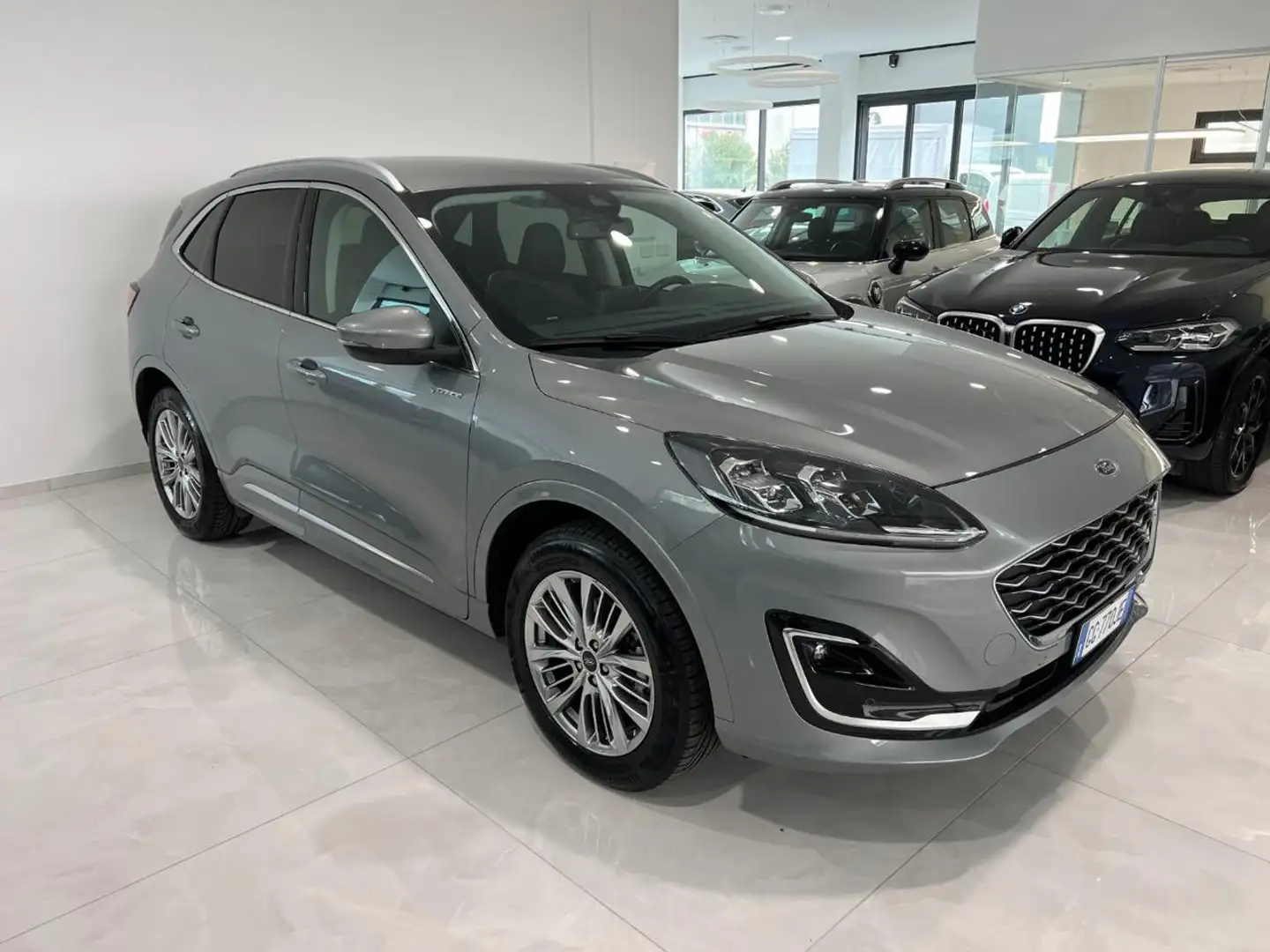Ford Kuga 2.5 Plug In Hybrid 225 CV CVT 2WD Vignale Full Opt Gris - 2