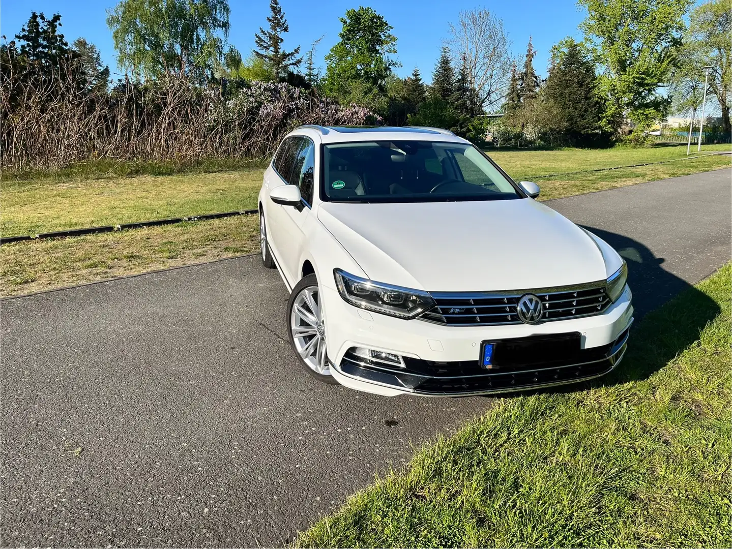 Volkswagen Passat Variant Passat Variant 2.0 TSI DSG R-Line Highline Blanco - 1