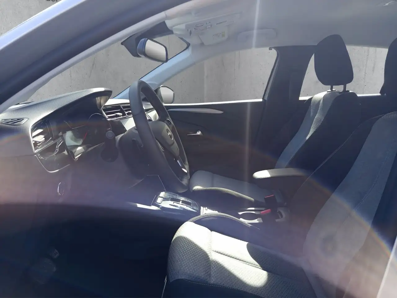 Opel Corsa F 1.2 Edition Sitzhzg PDC Allwetterreifen 9