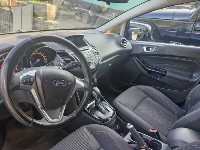 Ford Fiesta view 14