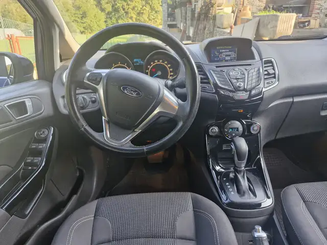 Ford Fiesta view 12