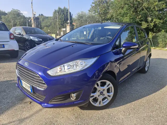 Ford Fiesta view 2