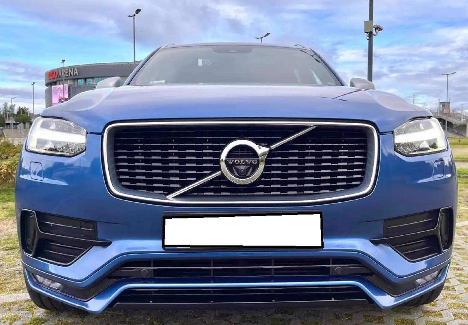 Volvo XC90 XC90D5 AWD R-Design Blau - 2