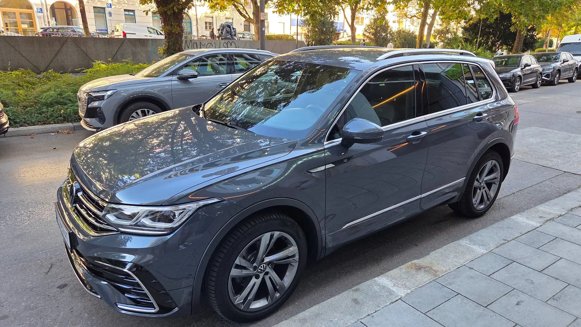 Volkswagen Tiguan Tiguan 2,0 TDI 4Motion R-Line DSG R-Line - 1