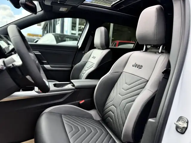 Jeep Compass view 15