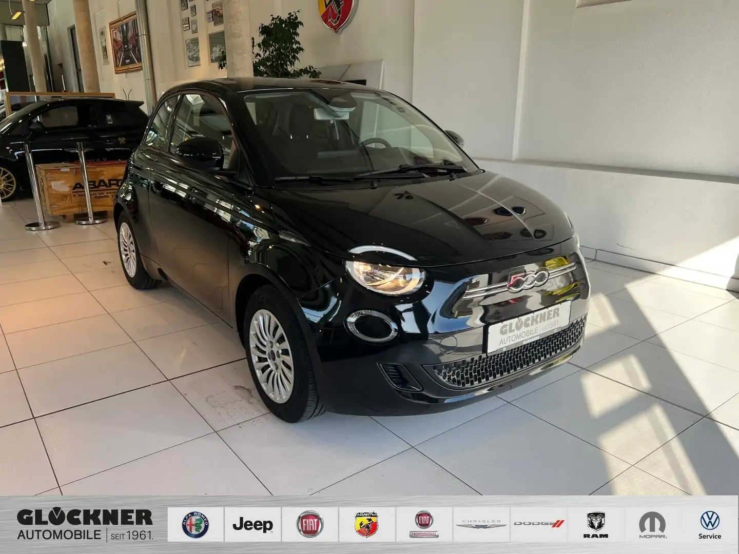 Fiat 500e Schwarz - 1