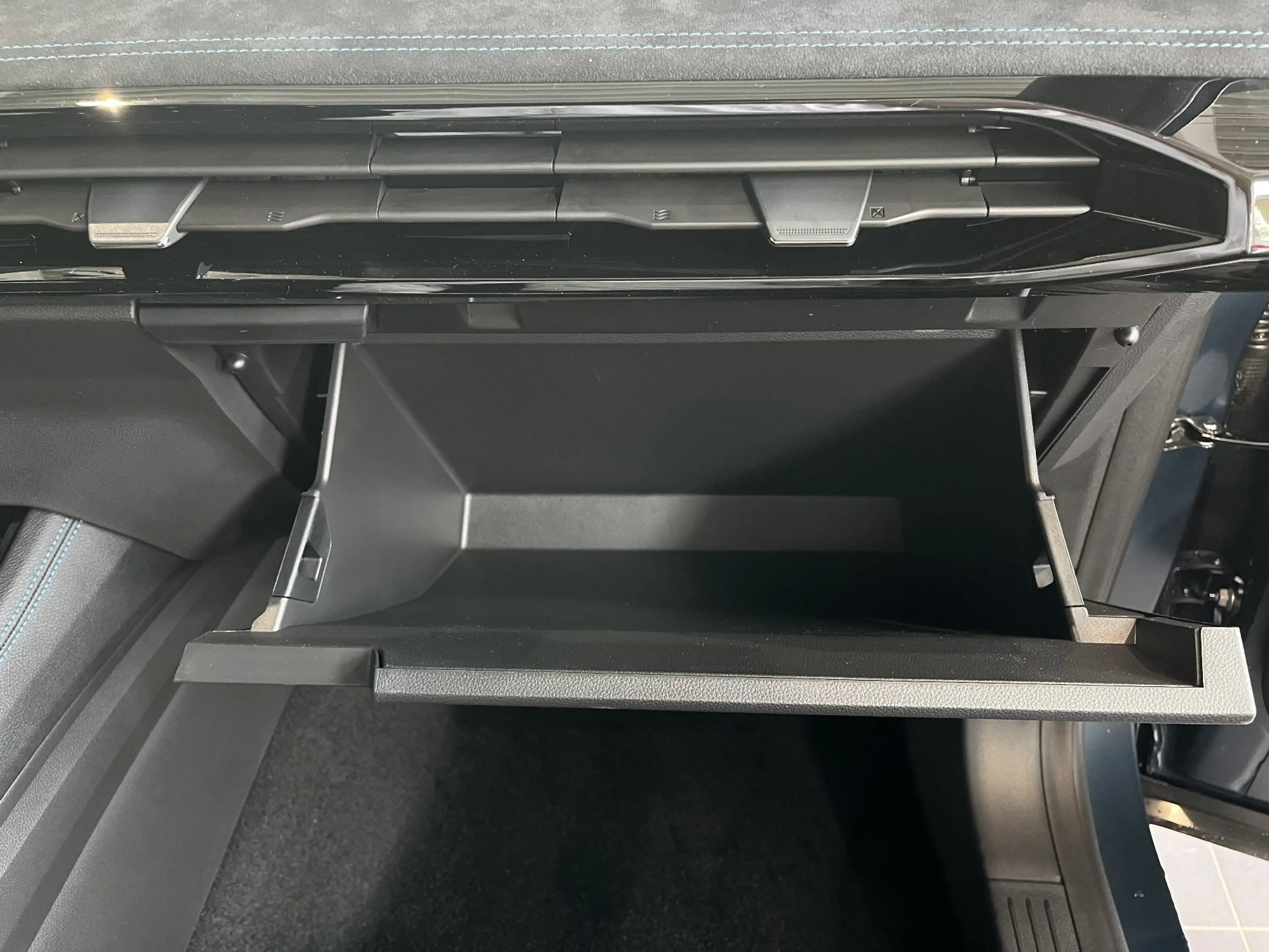 Renault Austral Esprit Alpine Full Hybrid E-Tech 200 — photo 9