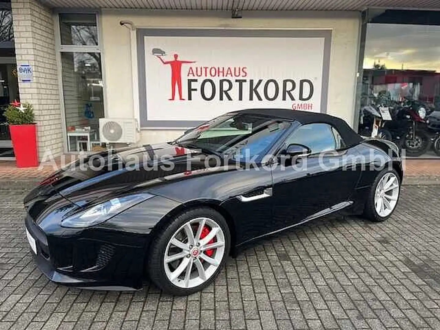 Jaguar F-Type Cabriolet Automatik - Navi, Bi-Xenon, PDC, Leder Schwarz - 1