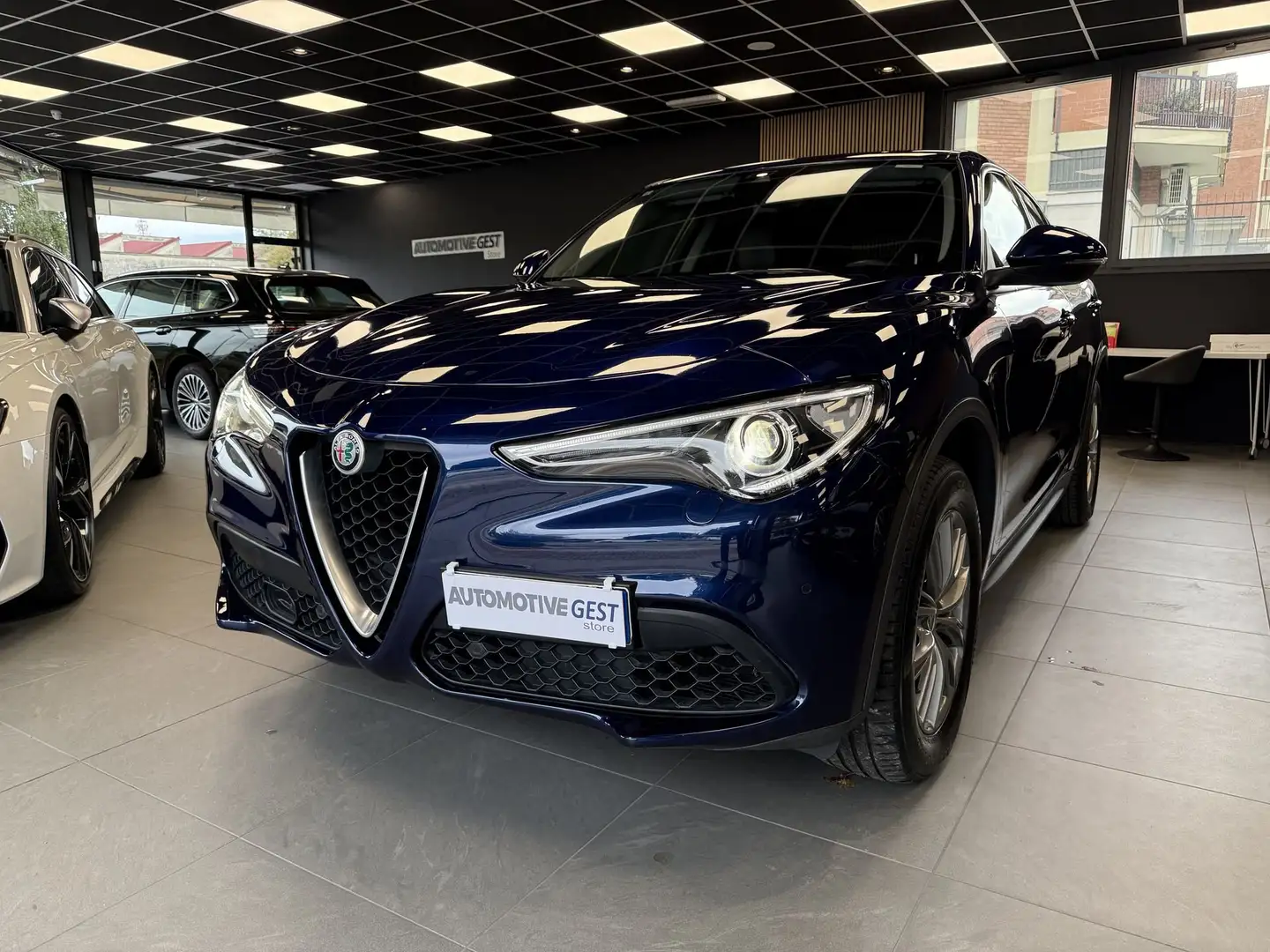 Alfa Romeo Stelvio Stelvio 2.0 Turbo 280 CV AT8 Q4 Executive Blauw - 1